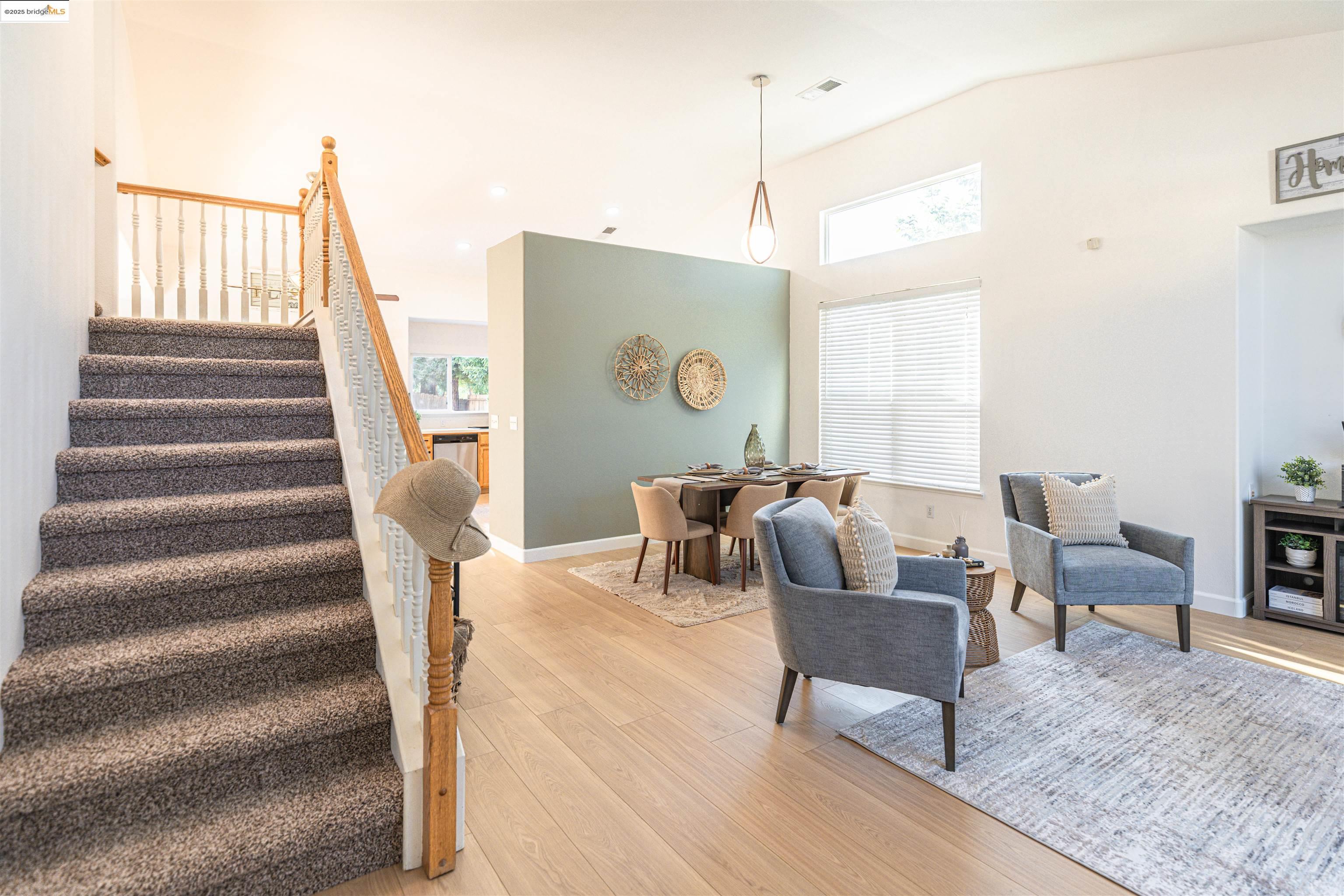 Detail Gallery Image 5 of 31 For 5425 Spur St, Riverbank,  CA 95367-9440 - 4 Beds | 3 Baths