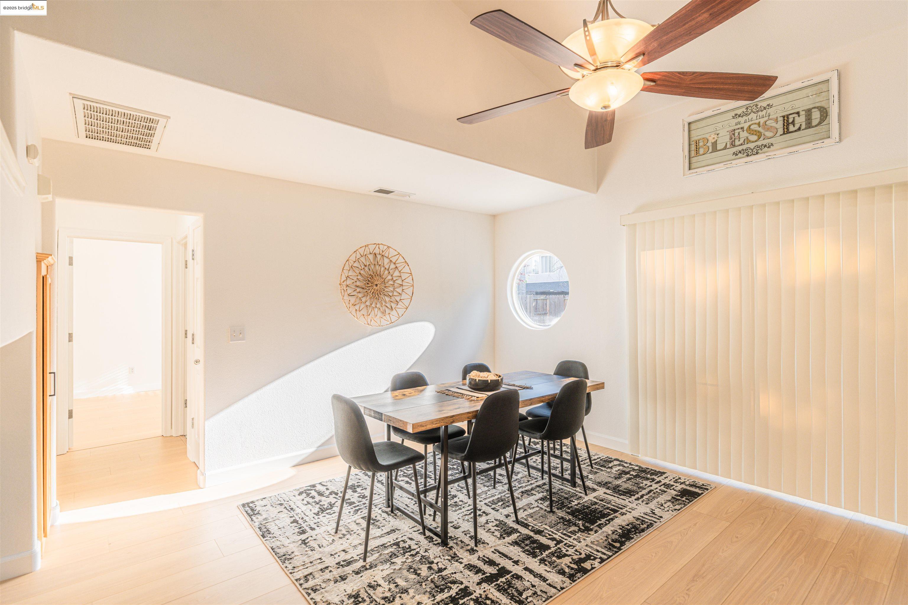 Detail Gallery Image 10 of 31 For 5425 Spur St, Riverbank,  CA 95367-9440 - 4 Beds | 3 Baths
