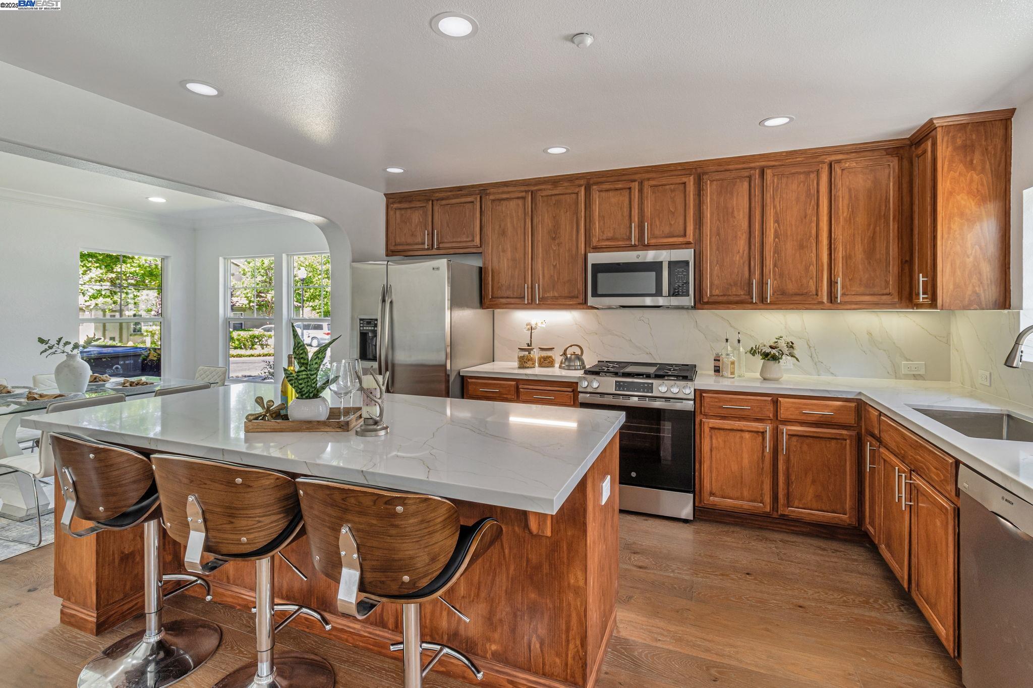 Detail Gallery Image 11 of 47 For 4182 Lautrec Dr, San Jose,  CA 95135 - 3 Beds | 2/1 Baths