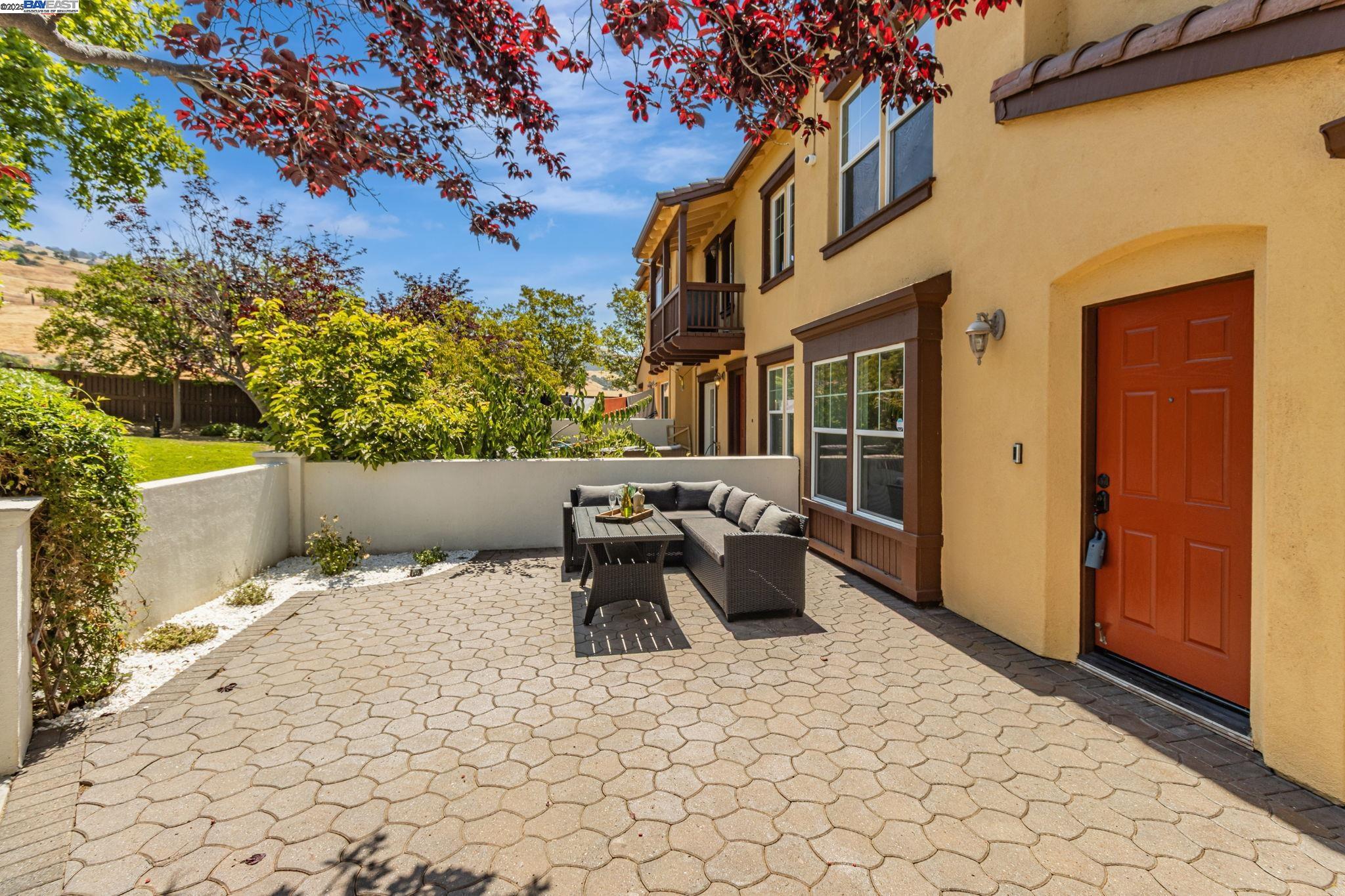 Detail Gallery Image 5 of 47 For 4182 Lautrec Dr, San Jose,  CA 95135 - 3 Beds | 2/1 Baths
