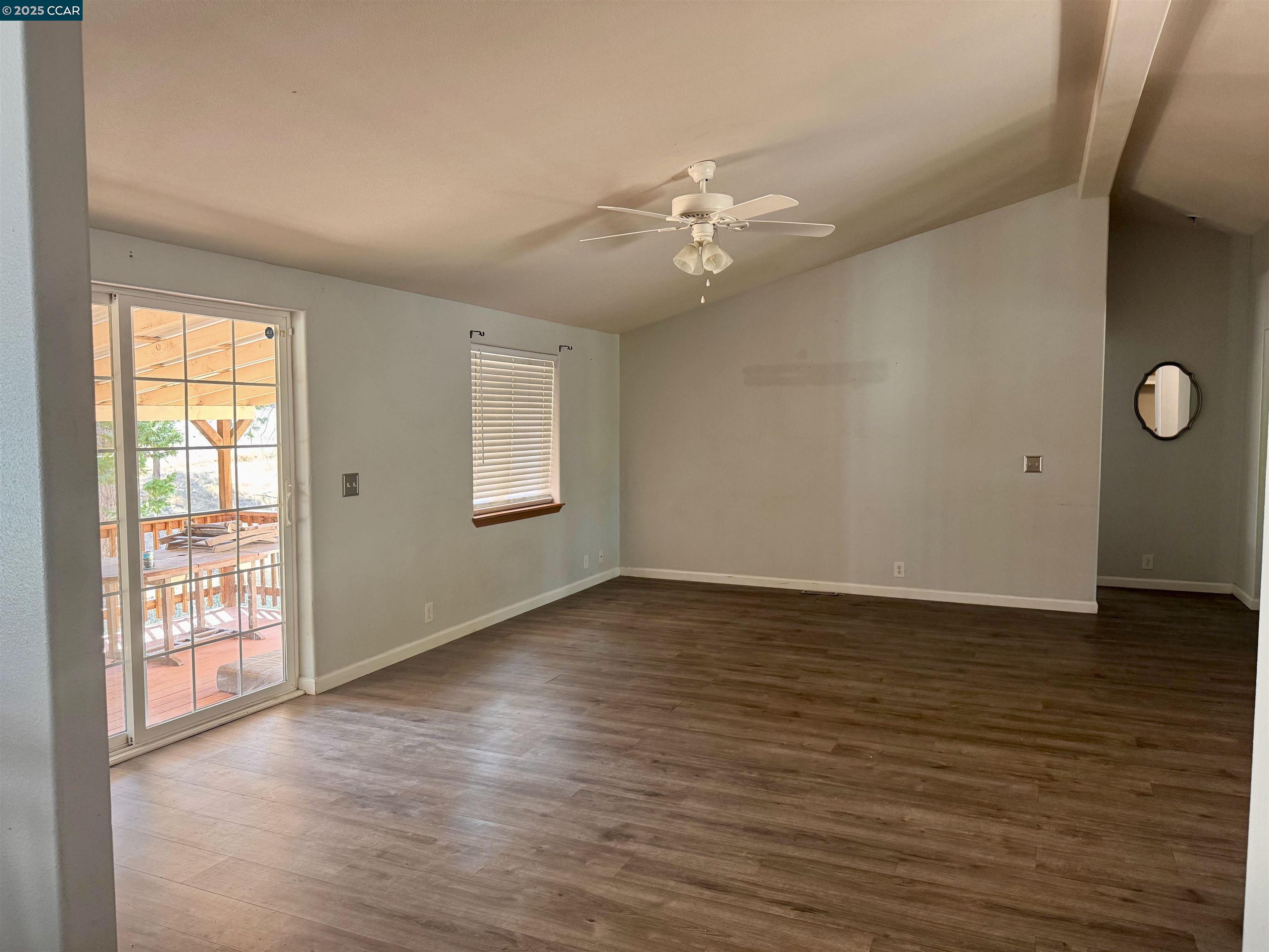 Detail Gallery Image 6 of 16 For 19010 Potteroff Road, Mokelumne Hill,  CA 95245 - 3 Beds | 2 Baths