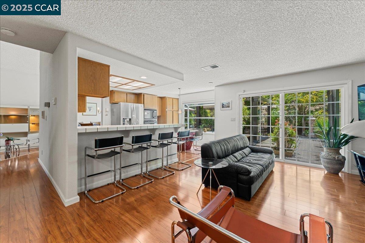 Detail Gallery Image 11 of 52 For 5378 Conestoga Way, Richmond,  CA 94803 - 4 Beds | 3 Baths