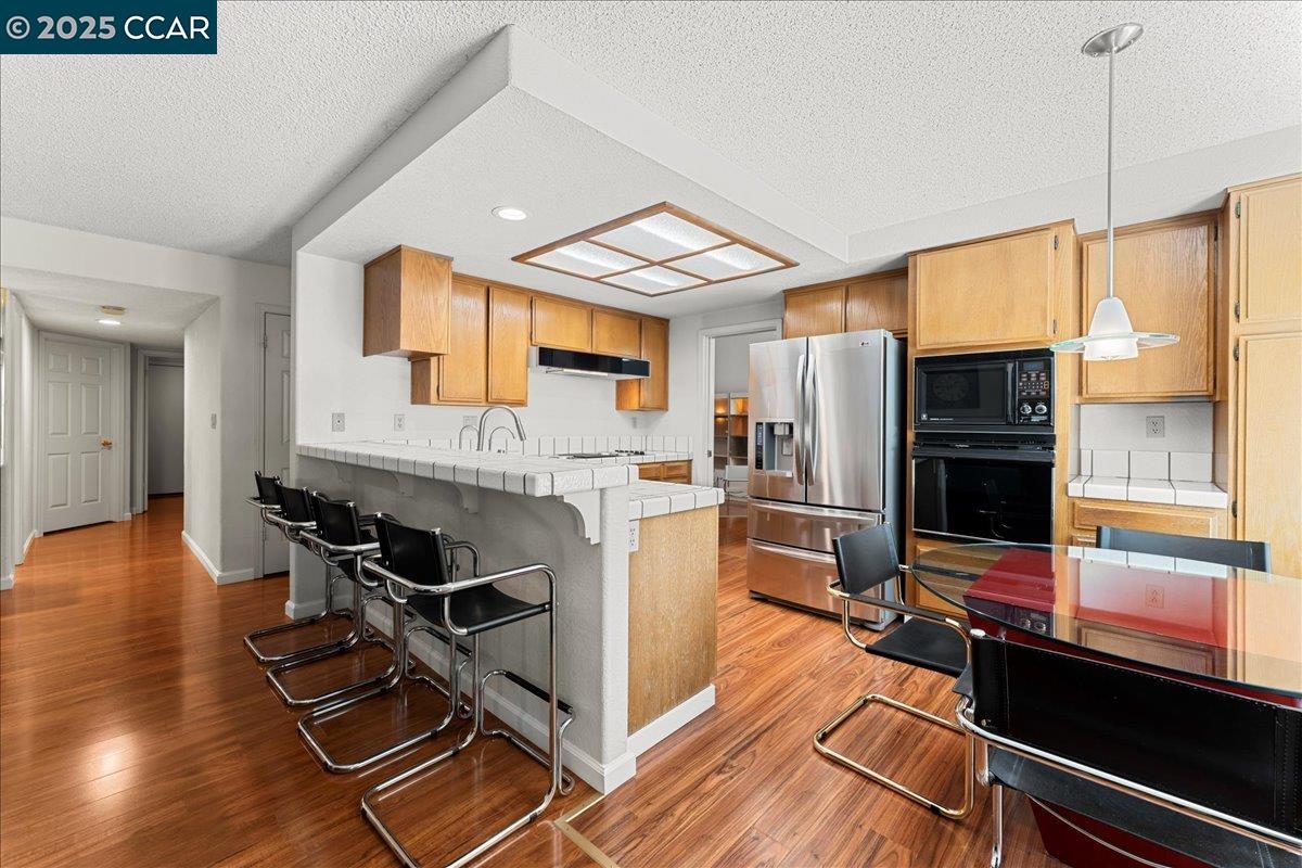 Detail Gallery Image 13 of 48 For 5378 Conestoga Way, El Sobrante,  CA 94803 - 4 Beds | 3 Baths