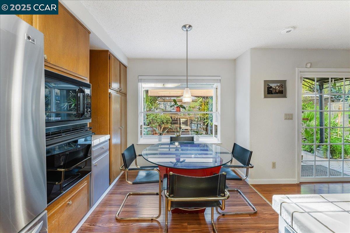 Detail Gallery Image 14 of 52 For 5378 Conestoga Way, Richmond,  CA 94803 - 4 Beds | 3 Baths