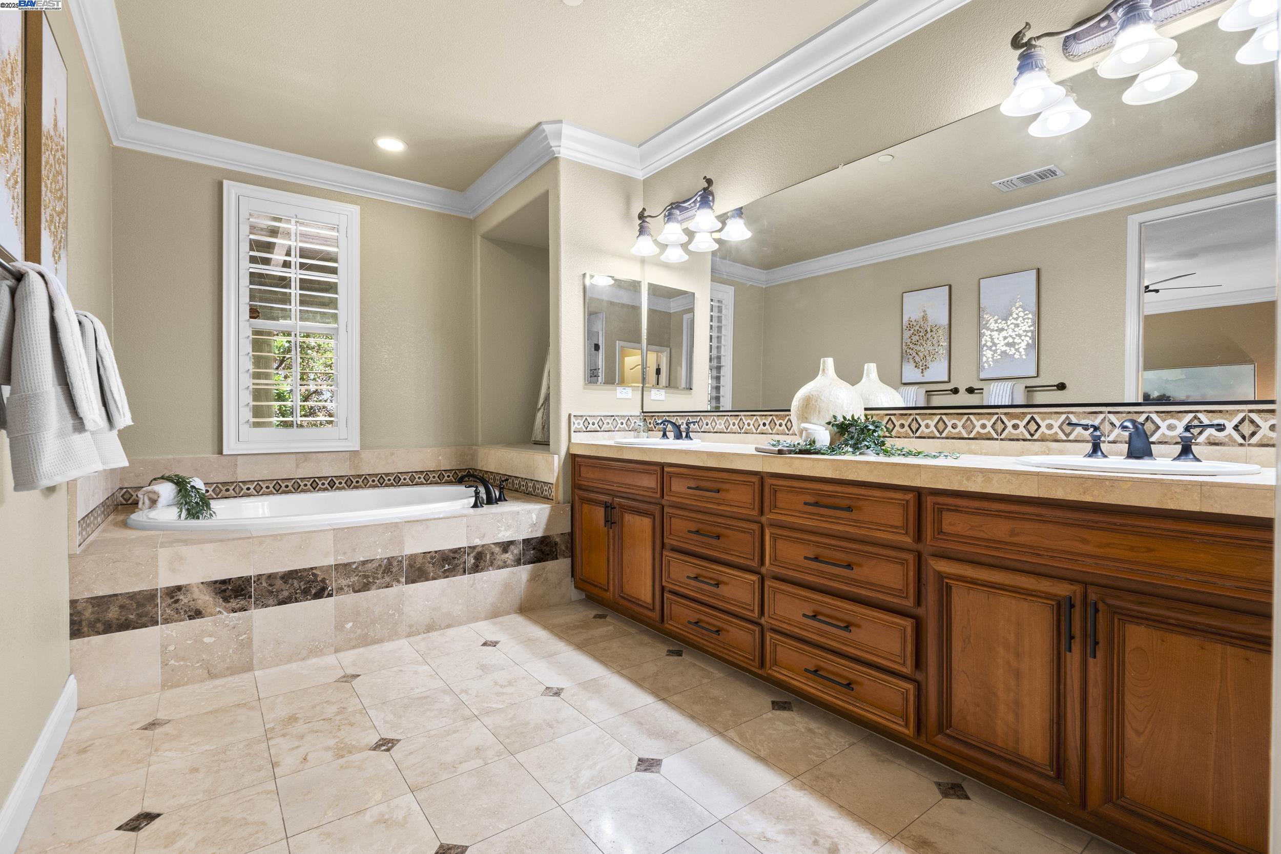 Photo #23: 41103631 Listing: Photo #23