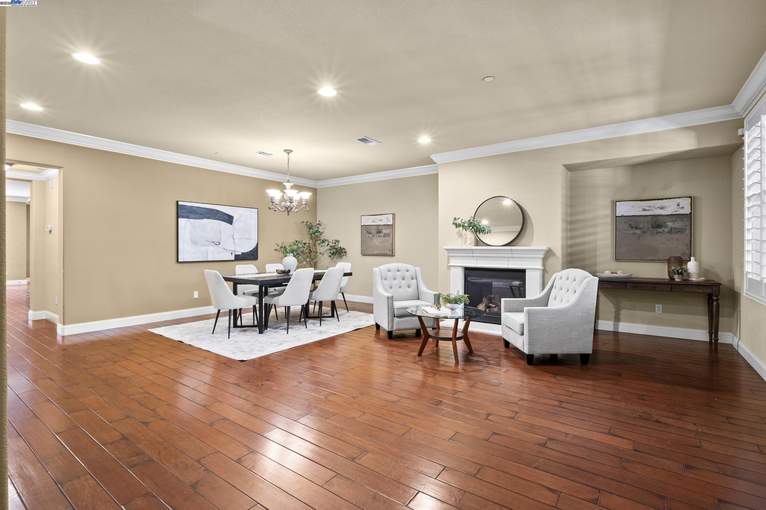 Photo #5: 41103631 Listing 