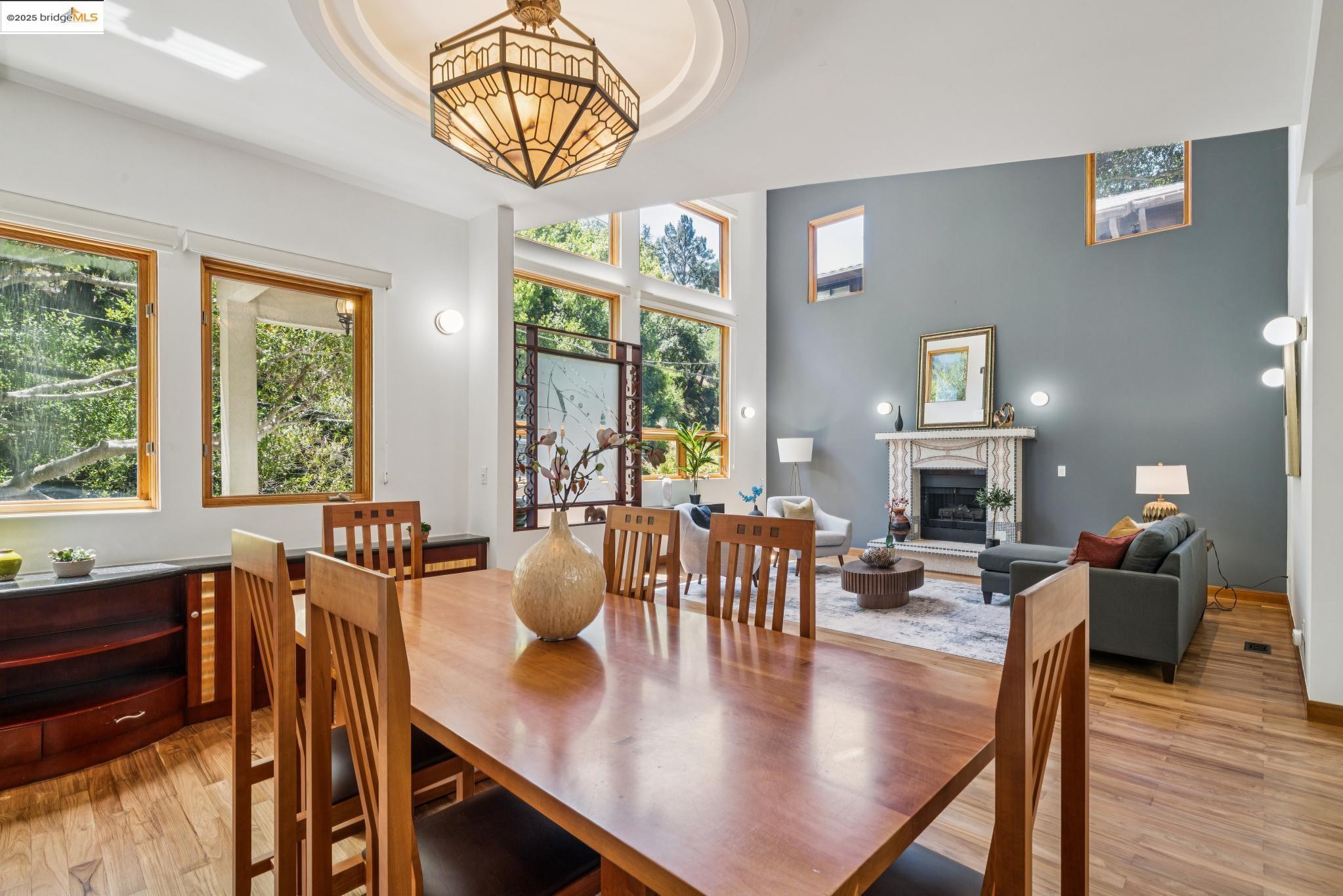 Detail Gallery Image 13 of 52 For 7723 Claremont Ave, Berkeley,  CA 94705 - 5 Beds | 3/1 Baths