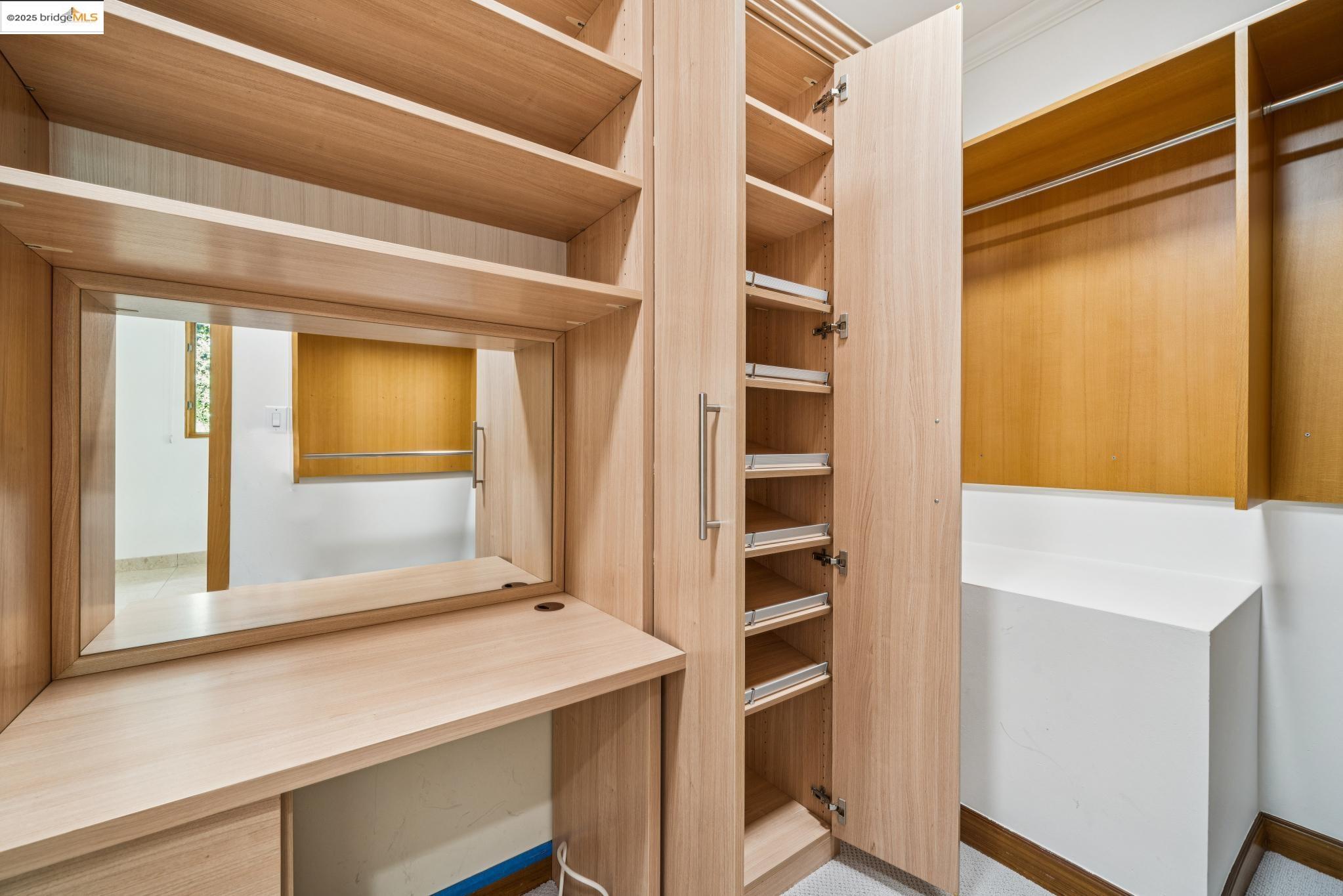 Detail Gallery Image 39 of 52 For 7723 Claremont Ave, Berkeley,  CA 94705 - 5 Beds | 3/1 Baths
