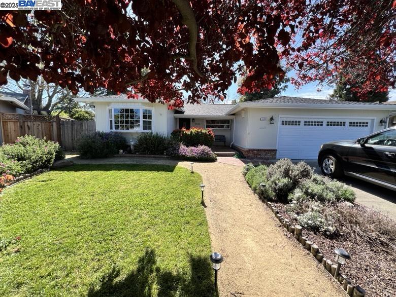 Detail Gallery Image 1 of 17 For 4533 Santa Cruz Ct, Fremont,  CA 94536 - 4 Beds | 2 Baths