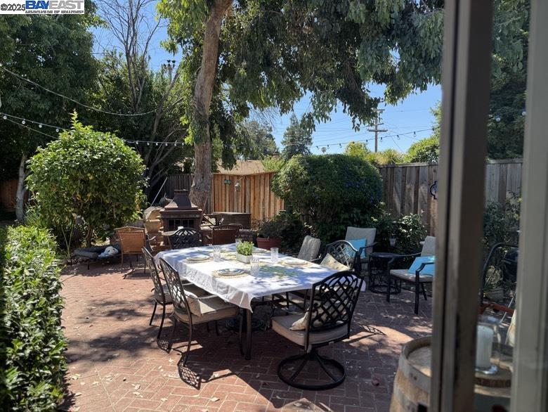 Detail Gallery Image 11 of 17 For 4533 Santa Cruz Ct, Fremont,  CA 94536 - 4 Beds | 2 Baths