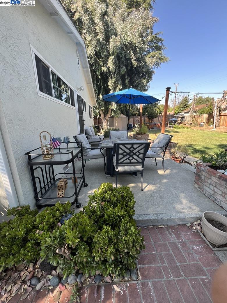 Detail Gallery Image 12 of 17 For 4533 Santa Cruz Ct, Fremont,  CA 94536 - 4 Beds | 2 Baths