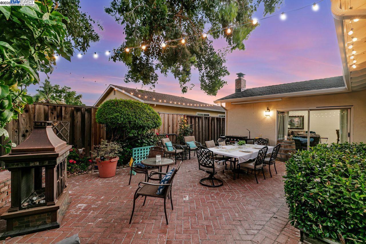 Detail Gallery Image 22 of 34 For 4533 Santa Cruz Ct, Fremont,  CA 94536 - 4 Beds | 2 Baths