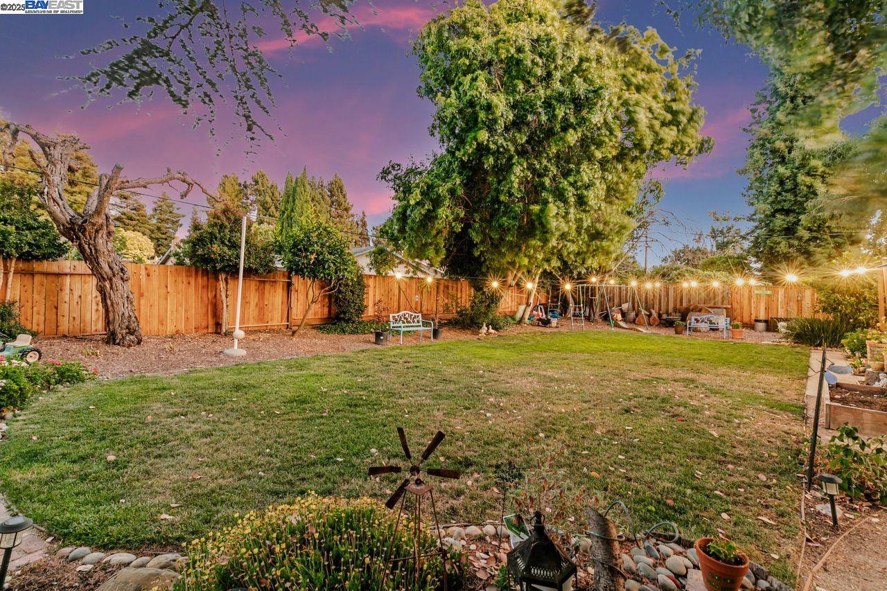 Detail Gallery Image 29 of 34 For 4533 Santa Cruz Ct, Fremont,  CA 94536 - 4 Beds | 2 Baths