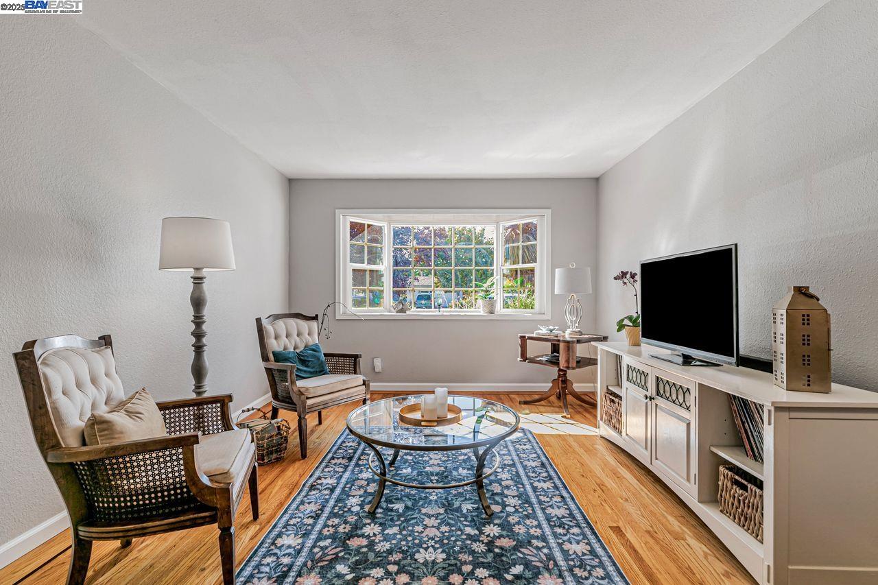 Detail Gallery Image 6 of 34 For 4533 Santa Cruz Ct, Fremont,  CA 94536 - 4 Beds | 2 Baths