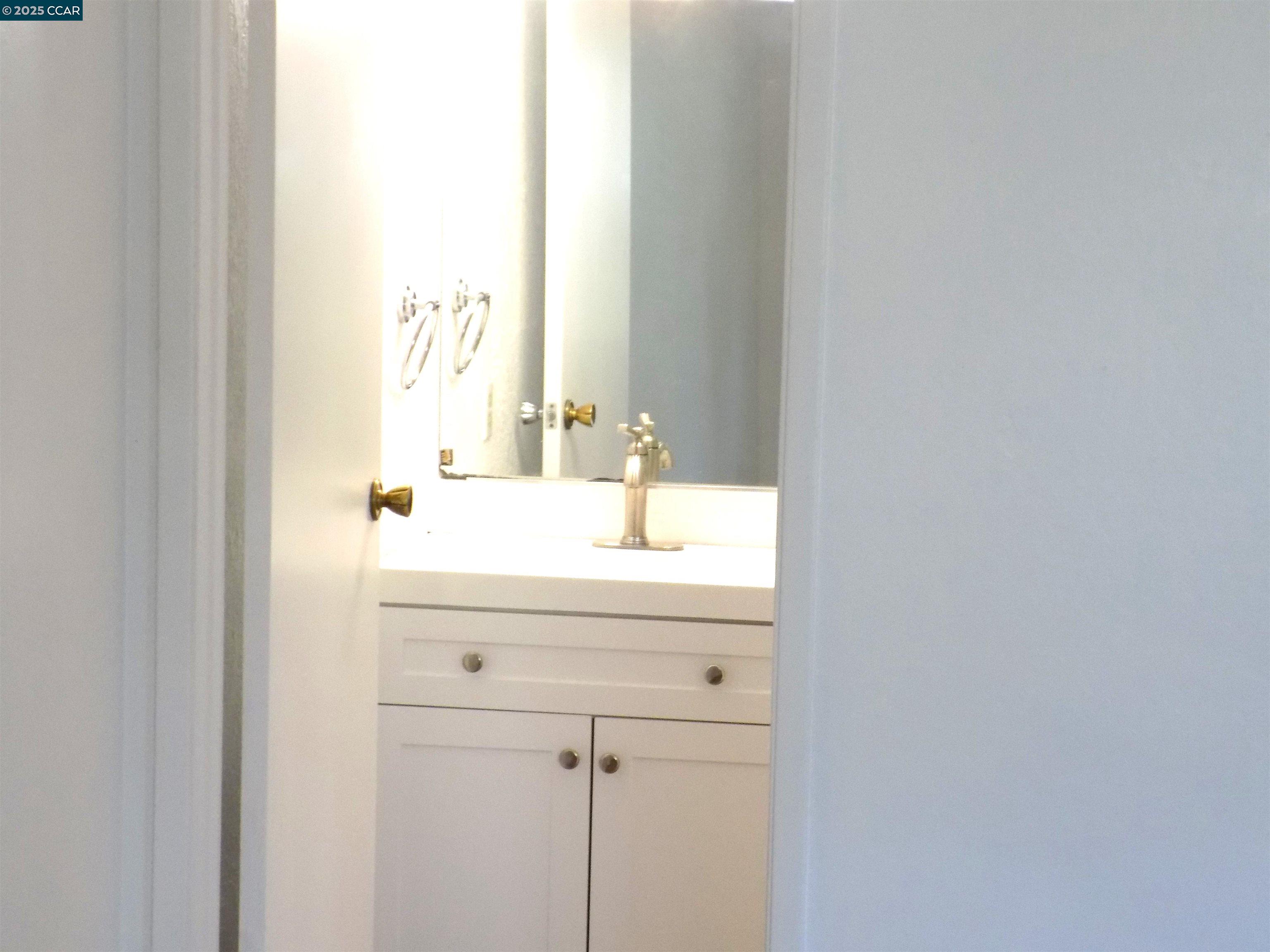 Photo #15: 41103635 Listing: Photo #15
