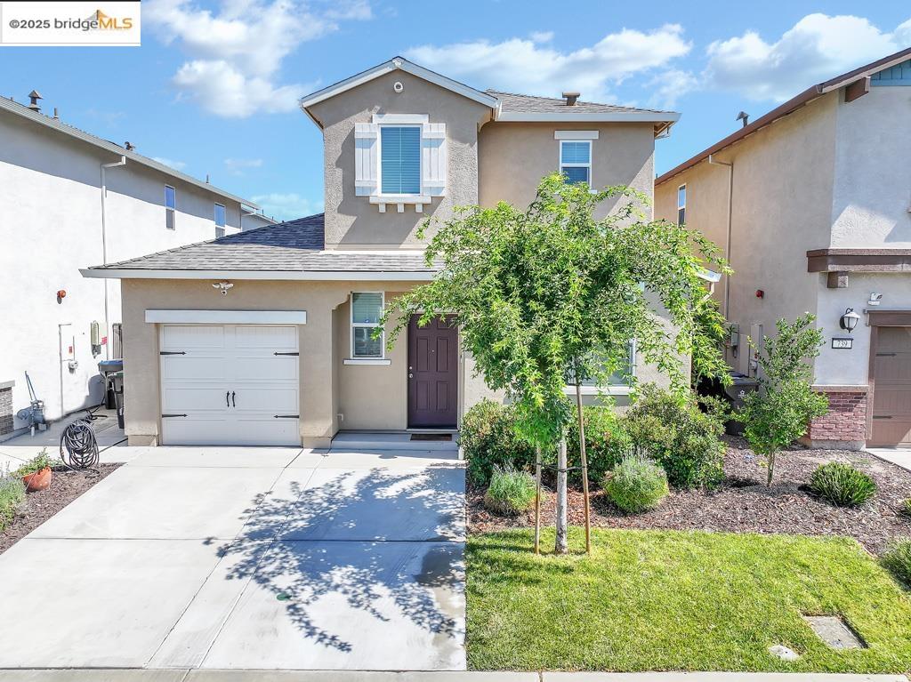 Detail Gallery Image 2 of 30 For 745 Bluestone Dr, Stockton,  CA 95206 - 3 Beds | 3 Baths