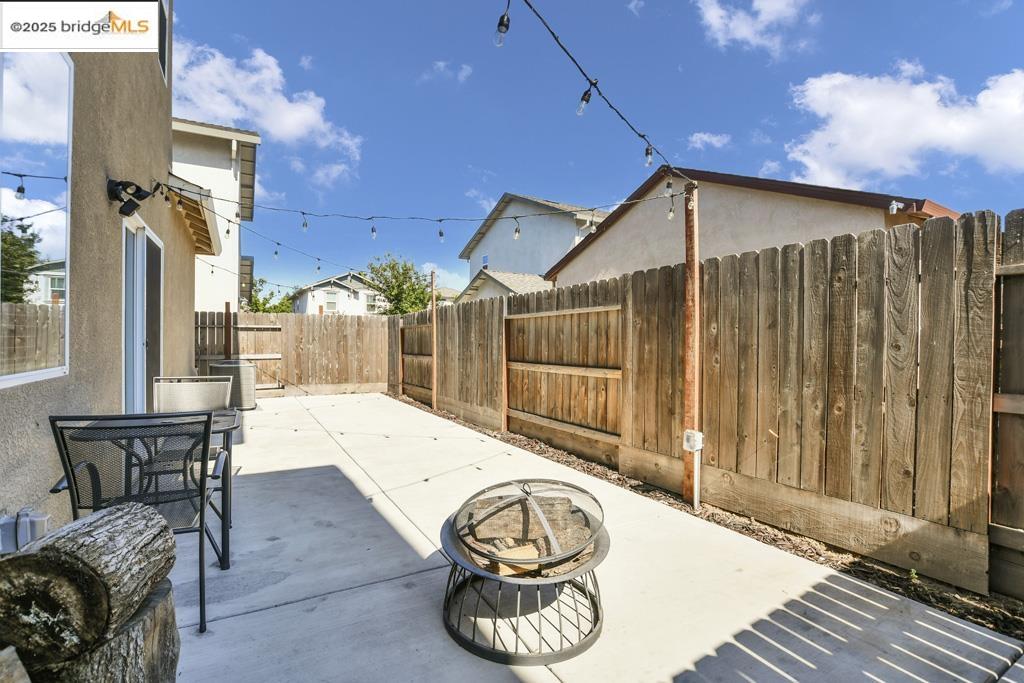 Detail Gallery Image 22 of 30 For 745 Bluestone Dr, Stockton,  CA 95206 - 3 Beds | 3 Baths