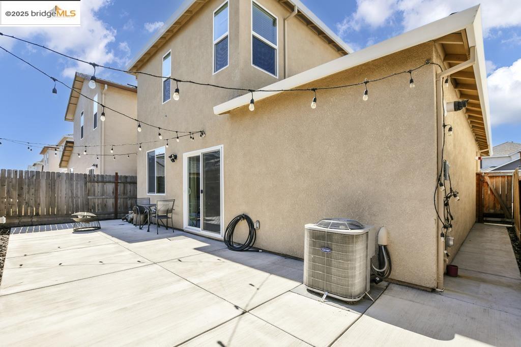 Detail Gallery Image 24 of 30 For 745 Bluestone Dr, Stockton,  CA 95206 - 3 Beds | 3 Baths