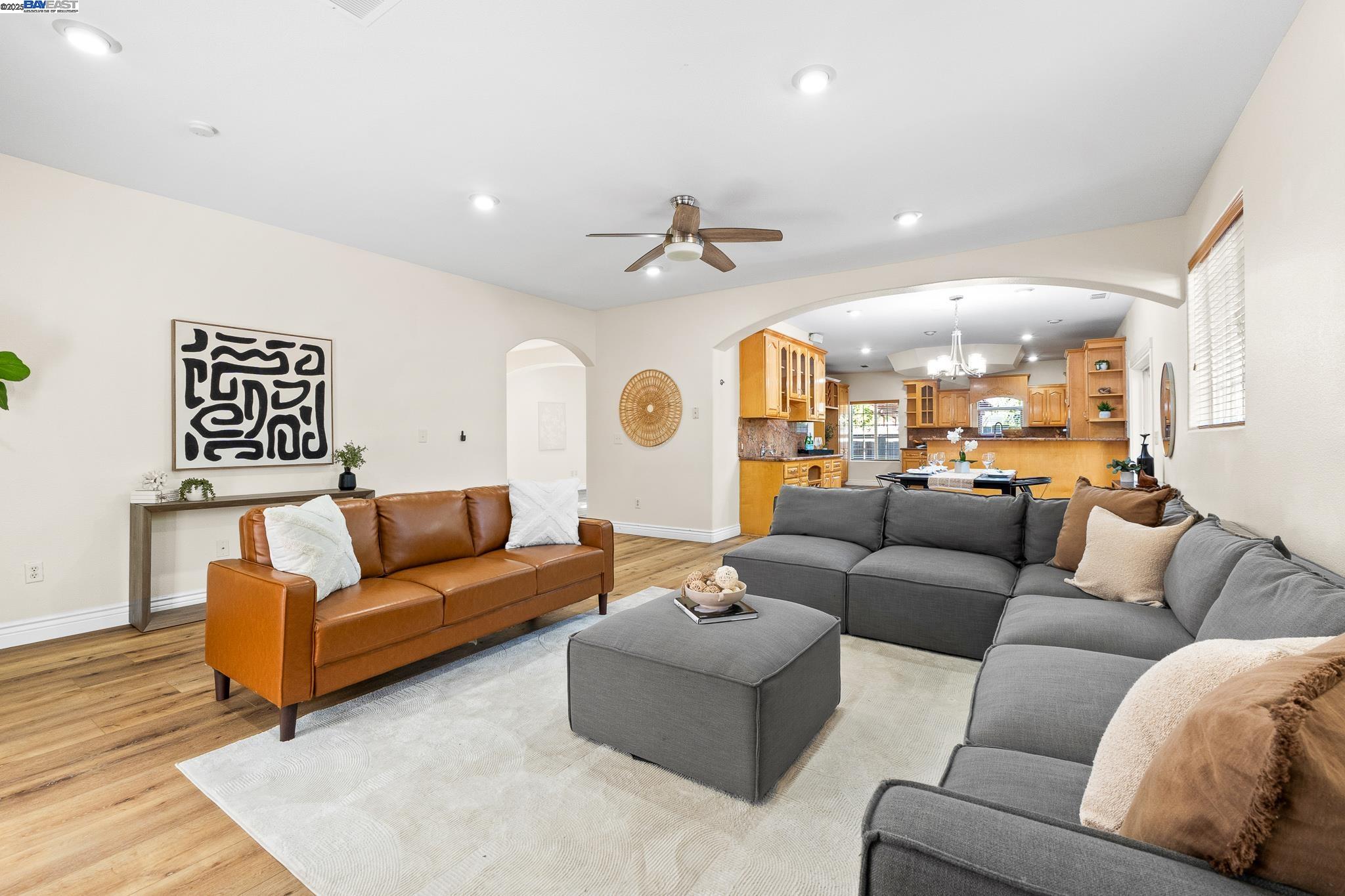 6176 Thomas Ave, Newark, California 94560, 5 Bedrooms Bedrooms, 11 Rooms Rooms,6 BathroomsBathrooms,Residential,For Sale,6176 Thomas Ave,41103640