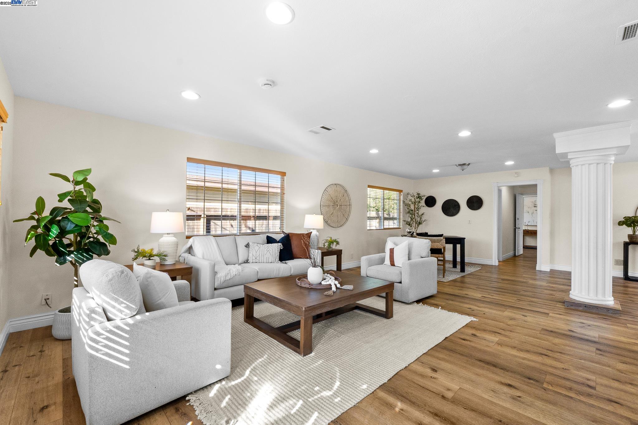 6176 Thomas Ave, Newark, California 94560, 5 Bedrooms Bedrooms, 11 Rooms Rooms,6 BathroomsBathrooms,Residential,For Sale,6176 Thomas Ave,41103640