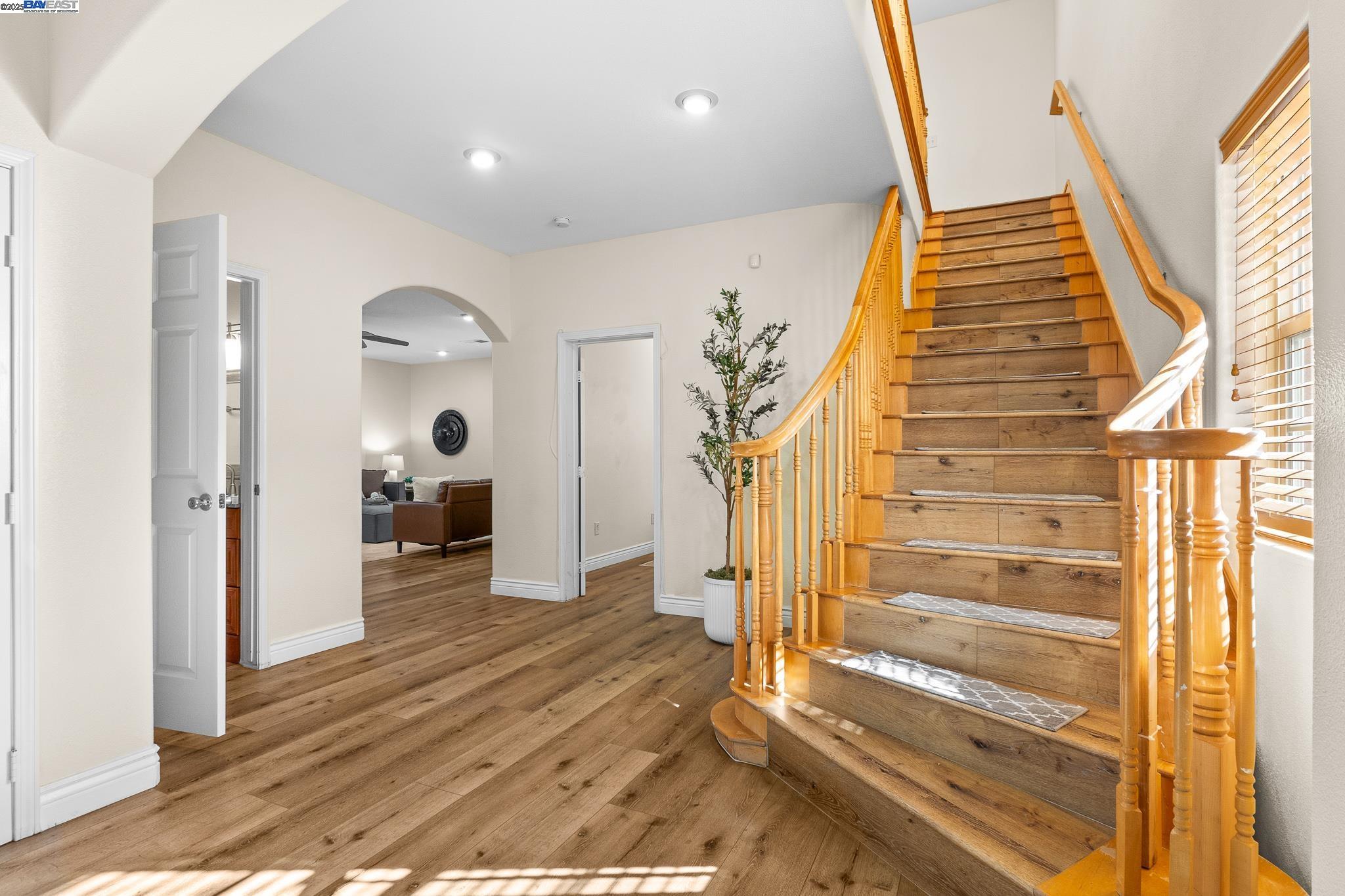 6176 Thomas Ave, Newark, California 94560, 5 Bedrooms Bedrooms, 11 Rooms Rooms,6 BathroomsBathrooms,Residential,For Sale,6176 Thomas Ave,41103640