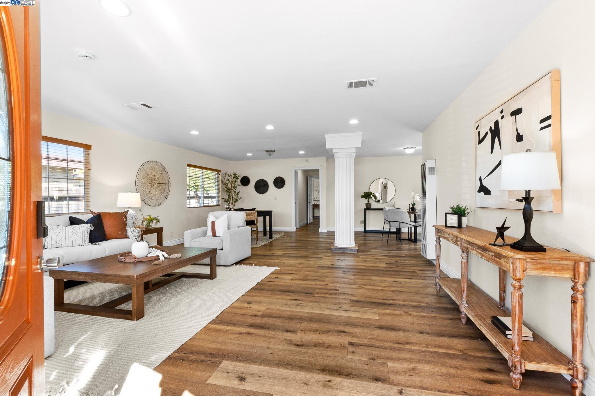 6176 Thomas Ave, Newark, California 94560, 5 Bedrooms Bedrooms, 11 Rooms Rooms,6 BathroomsBathrooms,Residential,For Sale,6176 Thomas Ave,41103640