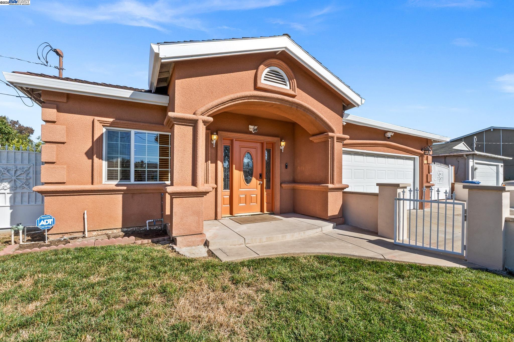 6176 Thomas Ave, Newark, California 94560, 5 Bedrooms Bedrooms, 11 Rooms Rooms,6 BathroomsBathrooms,Residential,For Sale,6176 Thomas Ave,41103640