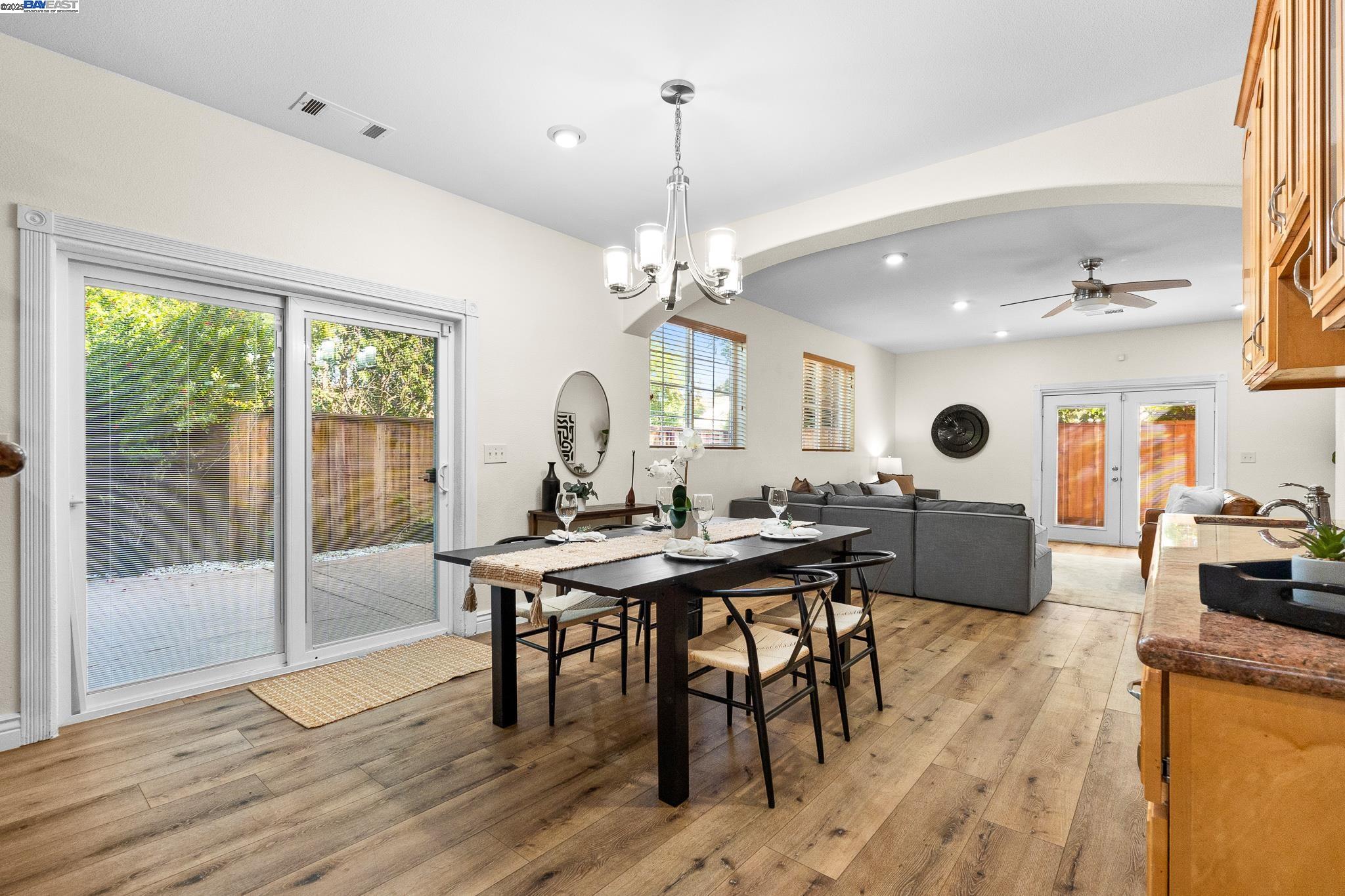 6176 Thomas Ave, Newark, California 94560, 5 Bedrooms Bedrooms, 11 Rooms Rooms,6 BathroomsBathrooms,Residential,For Sale,6176 Thomas Ave,41103640
