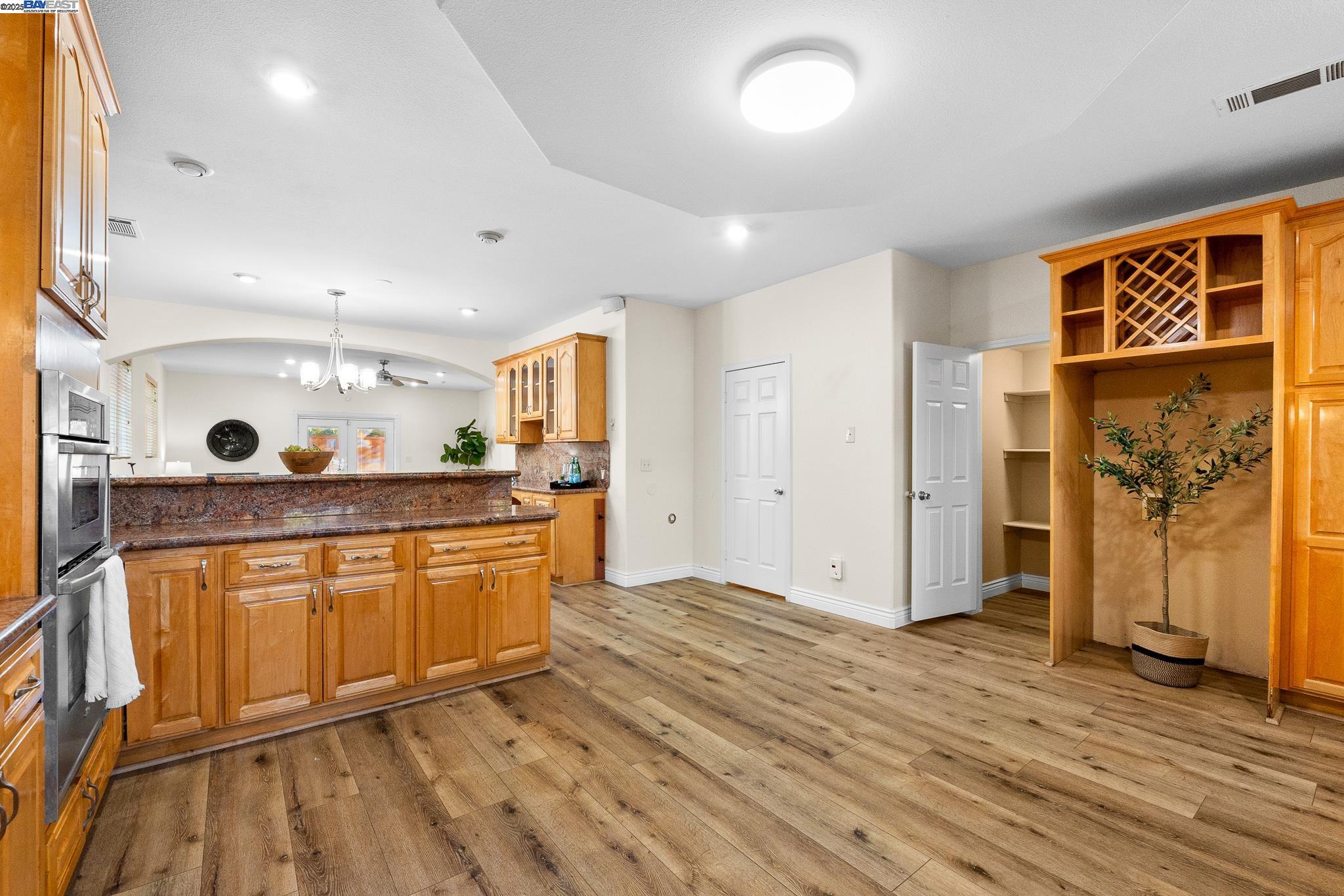 6176 Thomas Ave, Newark, California 94560, 5 Bedrooms Bedrooms, 11 Rooms Rooms,6 BathroomsBathrooms,Residential,For Sale,6176 Thomas Ave,41103640
