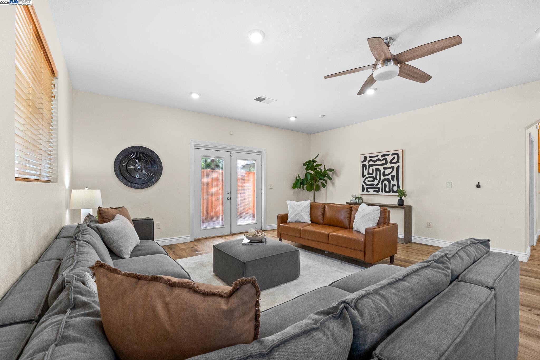 6176 Thomas Ave, Newark, California 94560, 5 Bedrooms Bedrooms, 11 Rooms Rooms,6 BathroomsBathrooms,Residential,For Sale,6176 Thomas Ave,41103640