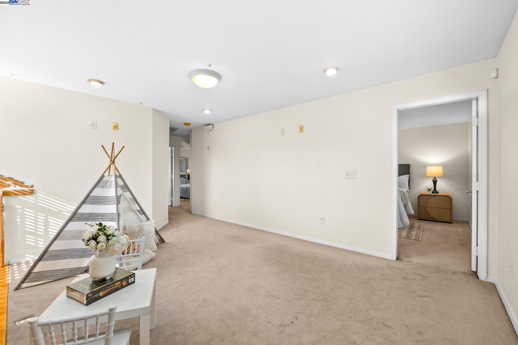 6176 Thomas Ave, Newark, California 94560, 5 Bedrooms Bedrooms, 11 Rooms Rooms,6 BathroomsBathrooms,Residential,For Sale,6176 Thomas Ave,41103640