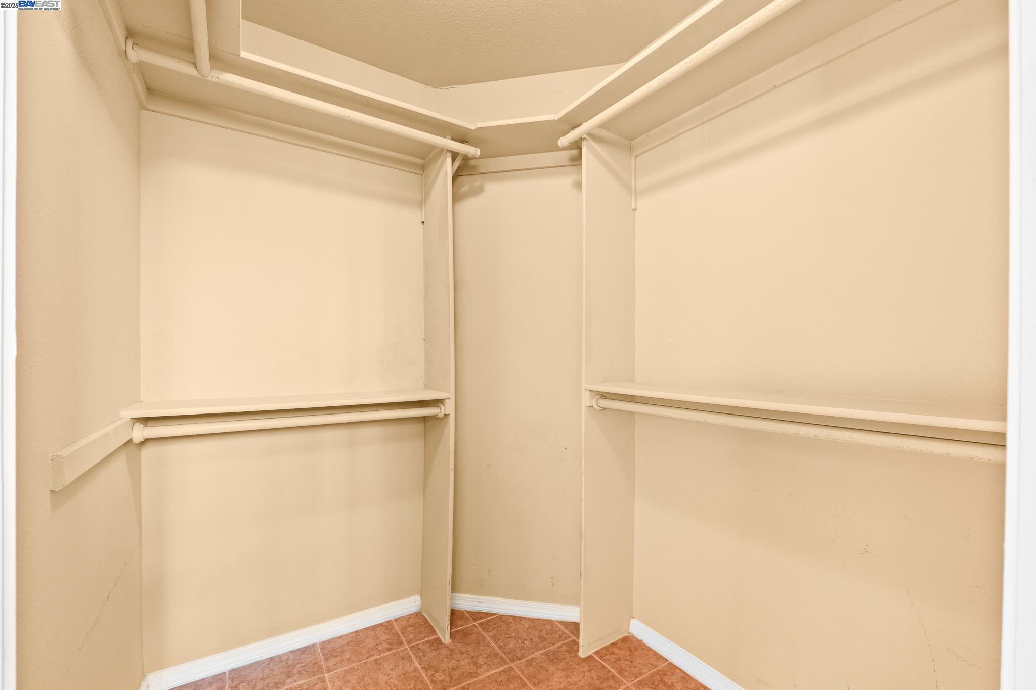 6176 Thomas Ave, Newark, California 94560, 5 Bedrooms Bedrooms, 11 Rooms Rooms,6 BathroomsBathrooms,Residential,For Sale,6176 Thomas Ave,41103640