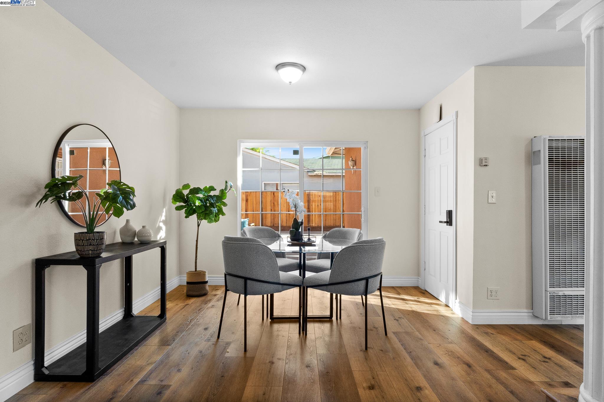 Detail Gallery Image 9 of 58 For 6176 Thomas Ave, Newark,  CA 94560 - 5 Beds | 6 Baths