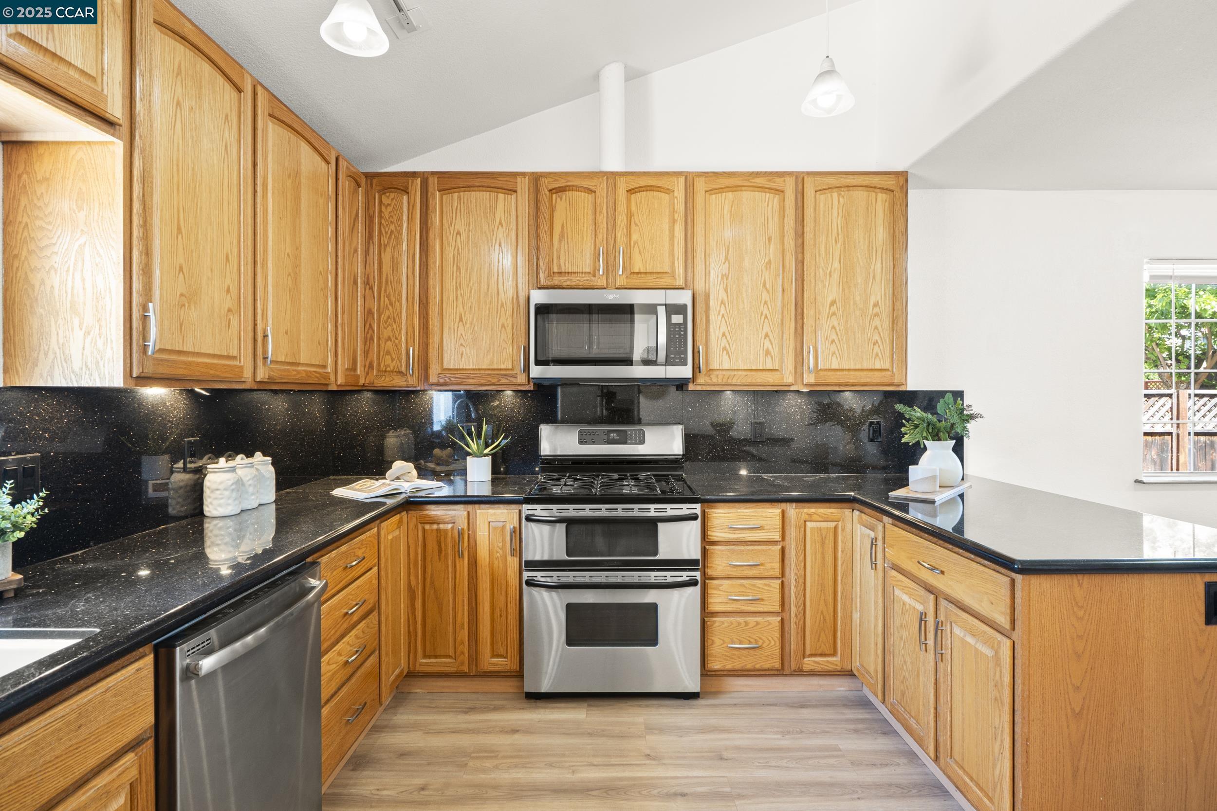 8346 Juniper Ave, Newark, California 94560, 3 Bedrooms Bedrooms, 6 Rooms Rooms,2 BathroomsBathrooms,Residential,For Sale,8346 Juniper Ave,41103641