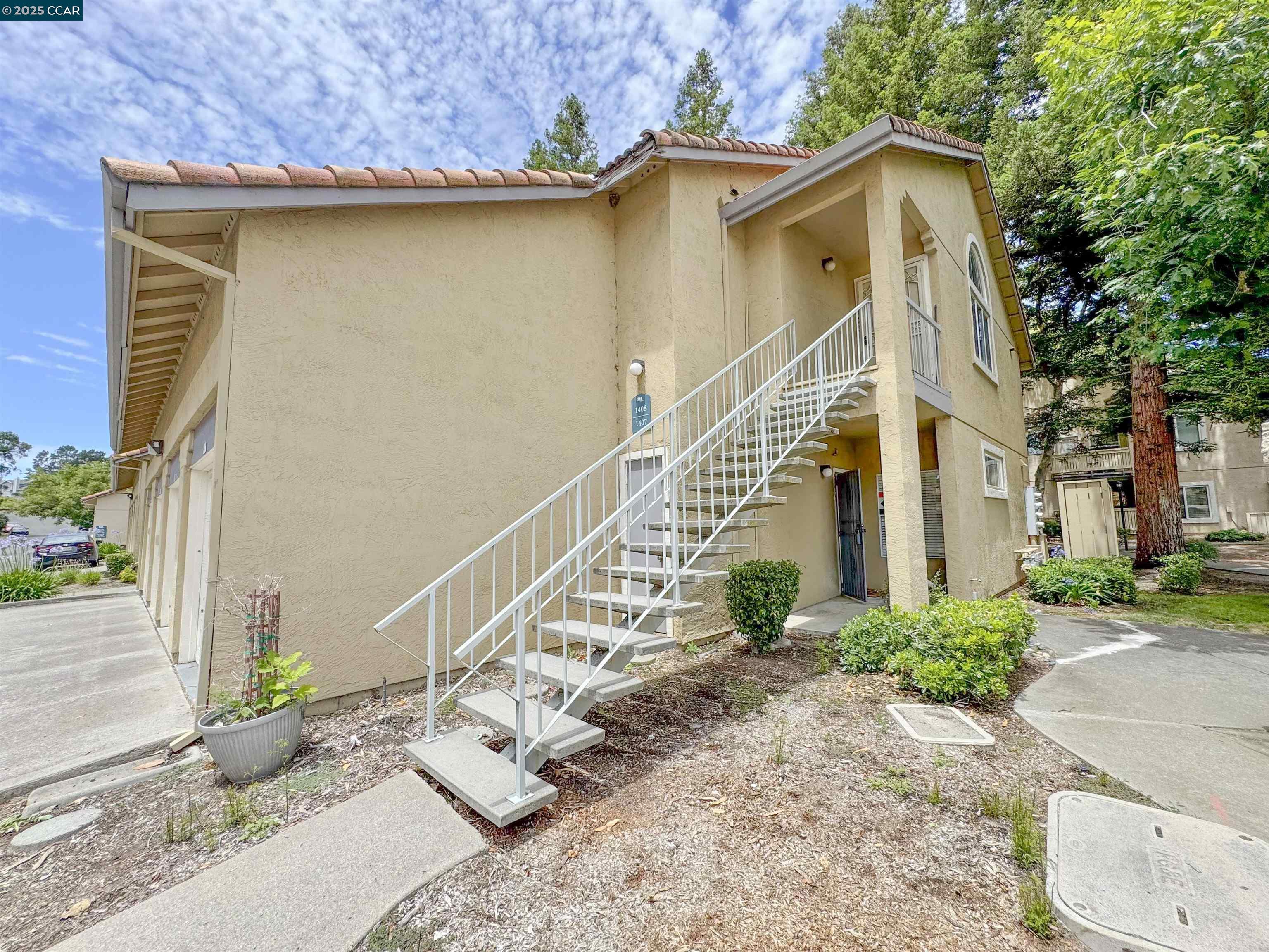 Photo #2: 41103642 Listing 