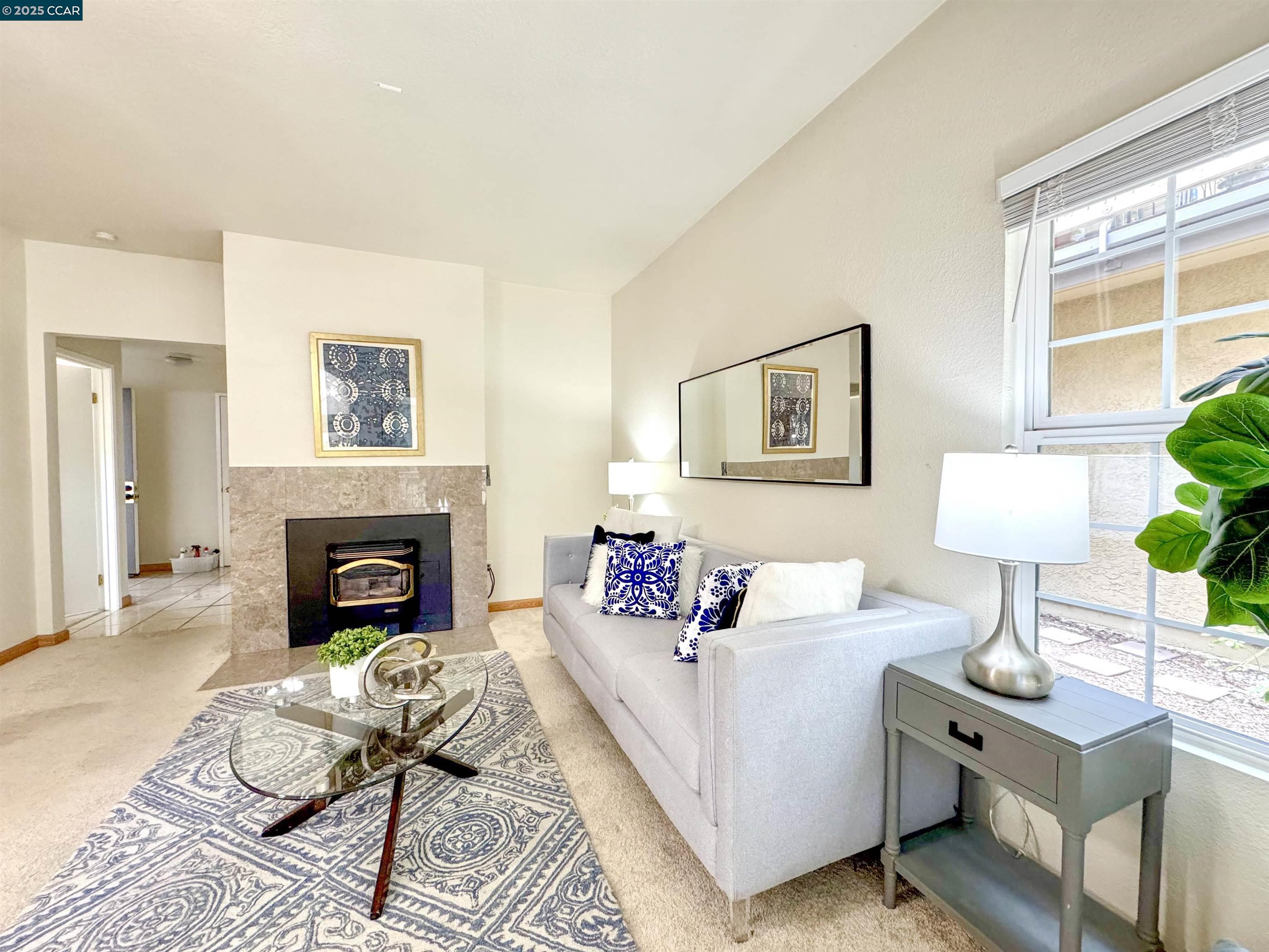 Photo #6: 41103642 Listing 