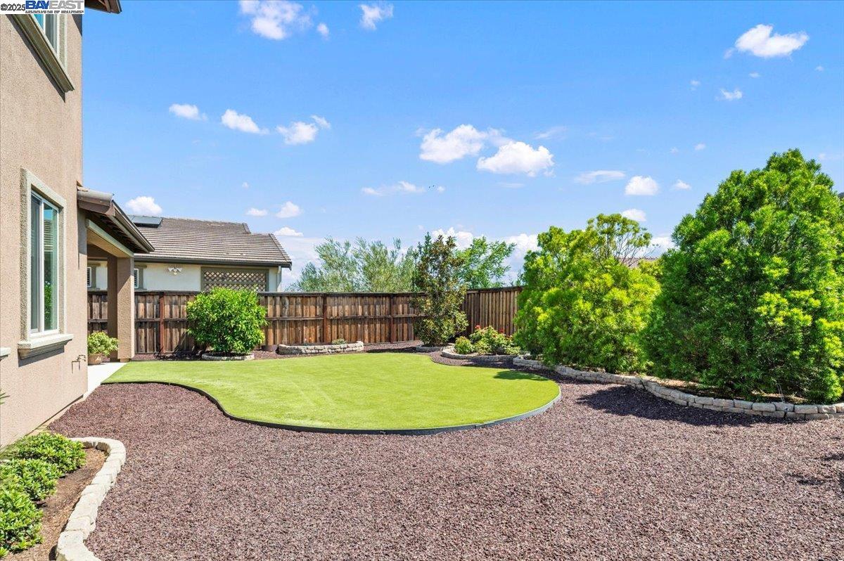 6822 Spanner Ct, Tracy, California 95377, 5 Bedrooms Bedrooms, 9 Rooms Rooms,4 BathroomsBathrooms,Residential,For Sale,6822 Spanner Ct,41103644
