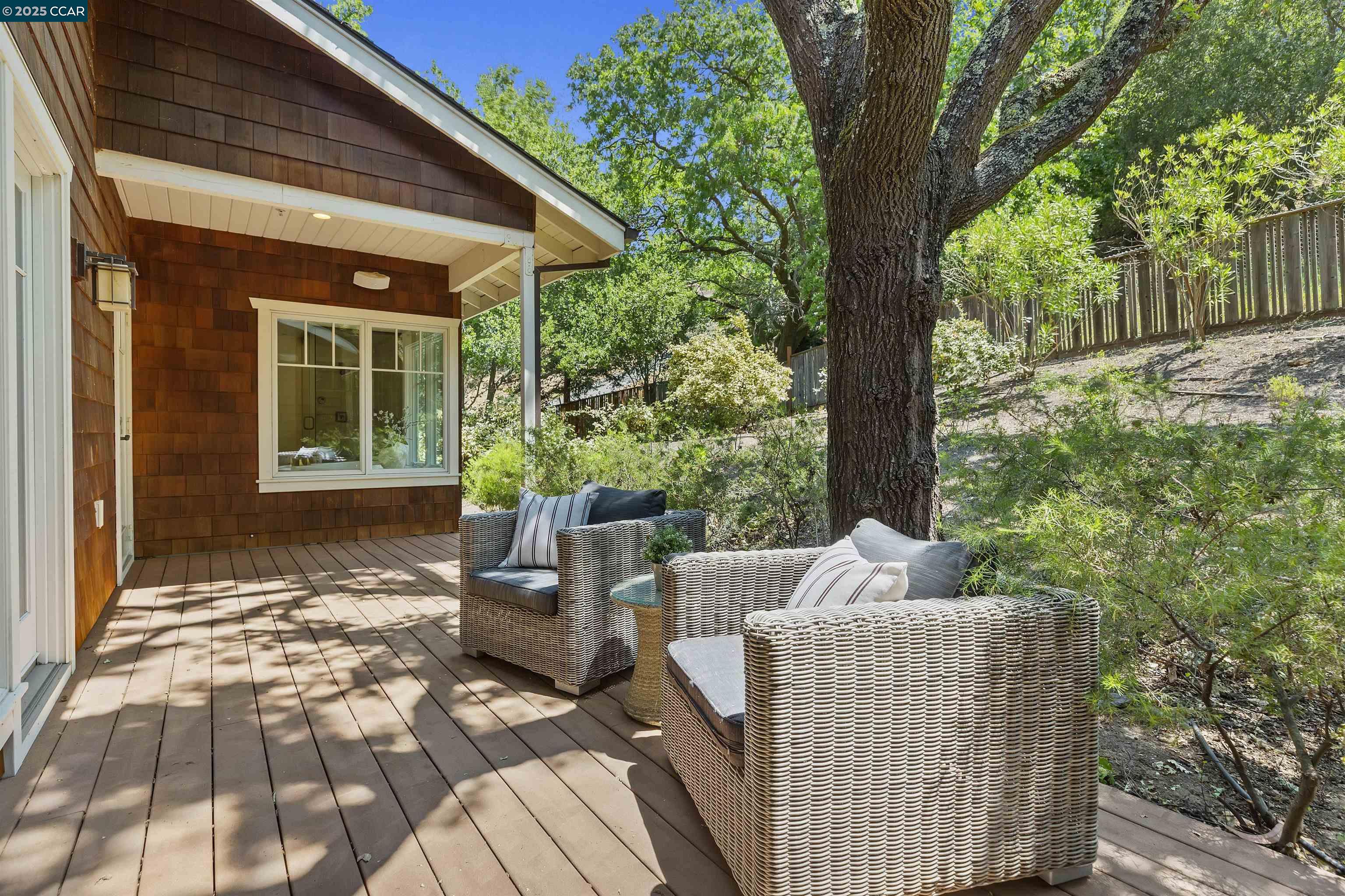 Detail Gallery Image 23 of 60 For 1754 Reliez Valley Rd, Lafayette,  CA 94549 - 6 Beds | 7 Baths