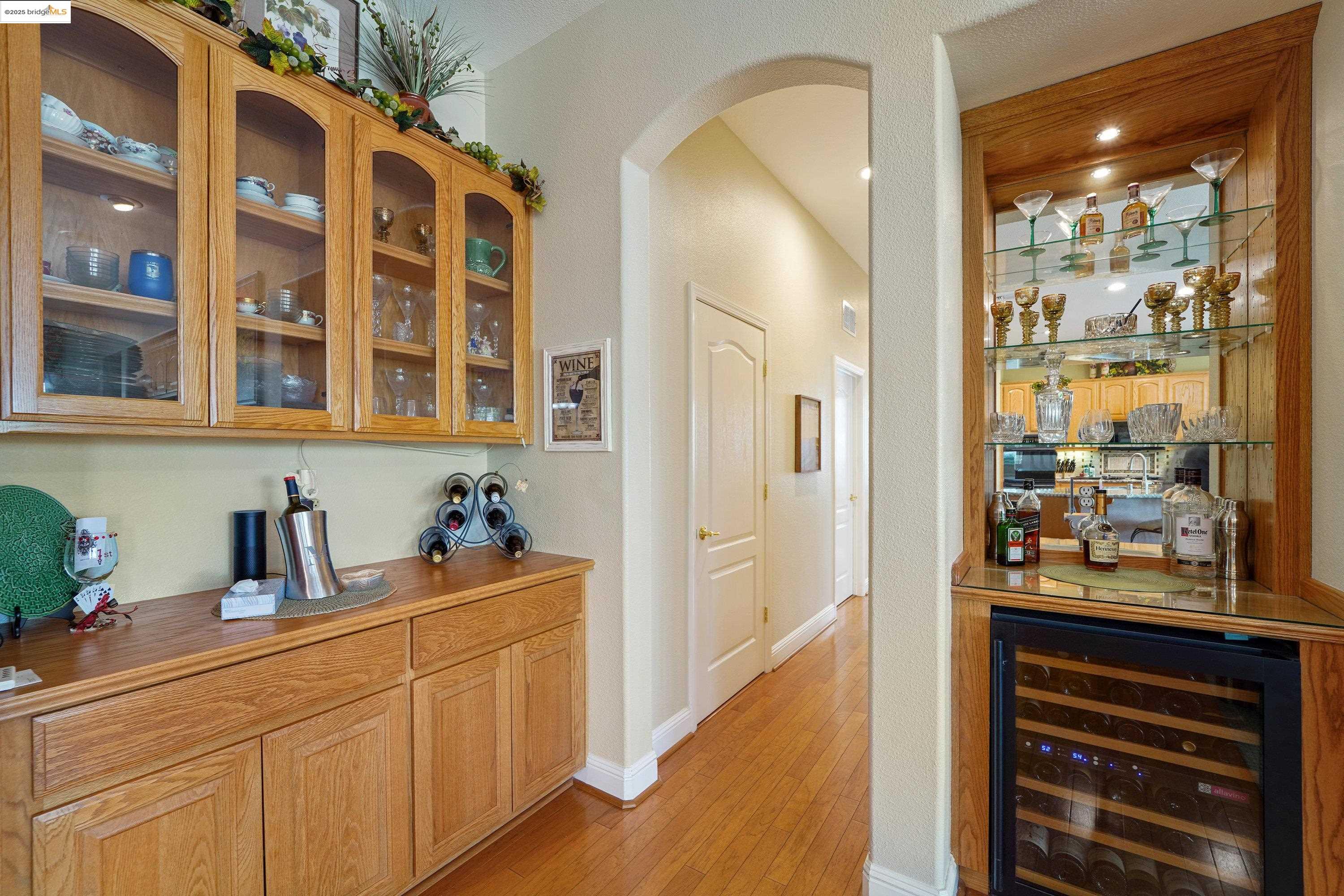 910 Suntan Lane, Brentwood, California 94513, 2 Bedrooms Bedrooms, 8 Rooms Rooms,2 BathroomsBathrooms,Residential,For Sale,910 Suntan Lane,41103647