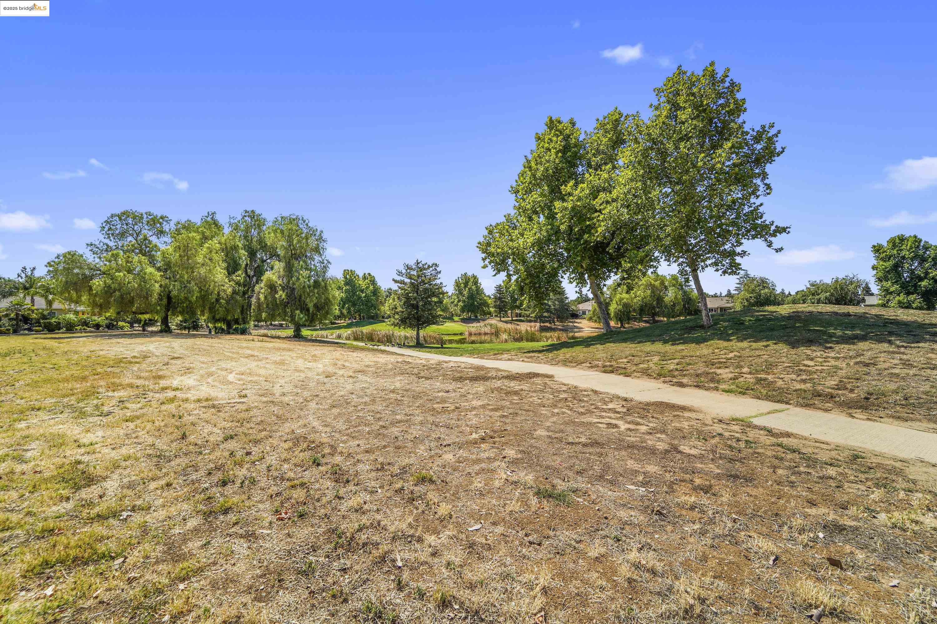 910 Suntan Lane, Brentwood, California 94513, 2 Bedrooms Bedrooms, 8 Rooms Rooms,2 BathroomsBathrooms,Residential,For Sale,910 Suntan Lane,41103647