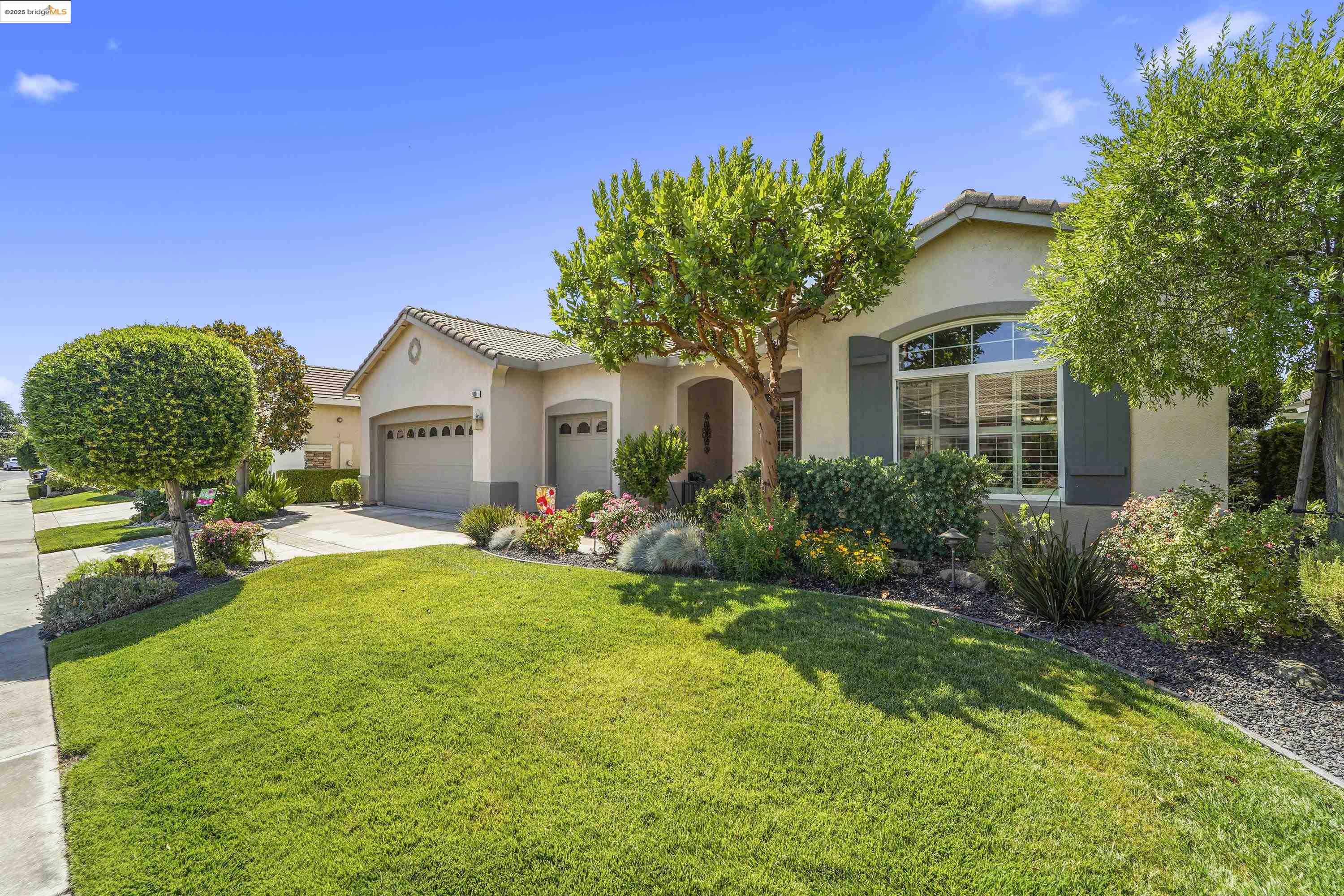 910 Suntan Lane, Brentwood, California 94513, 2 Bedrooms Bedrooms, 8 Rooms Rooms,2 BathroomsBathrooms,Residential,For Sale,910 Suntan Lane,41103647