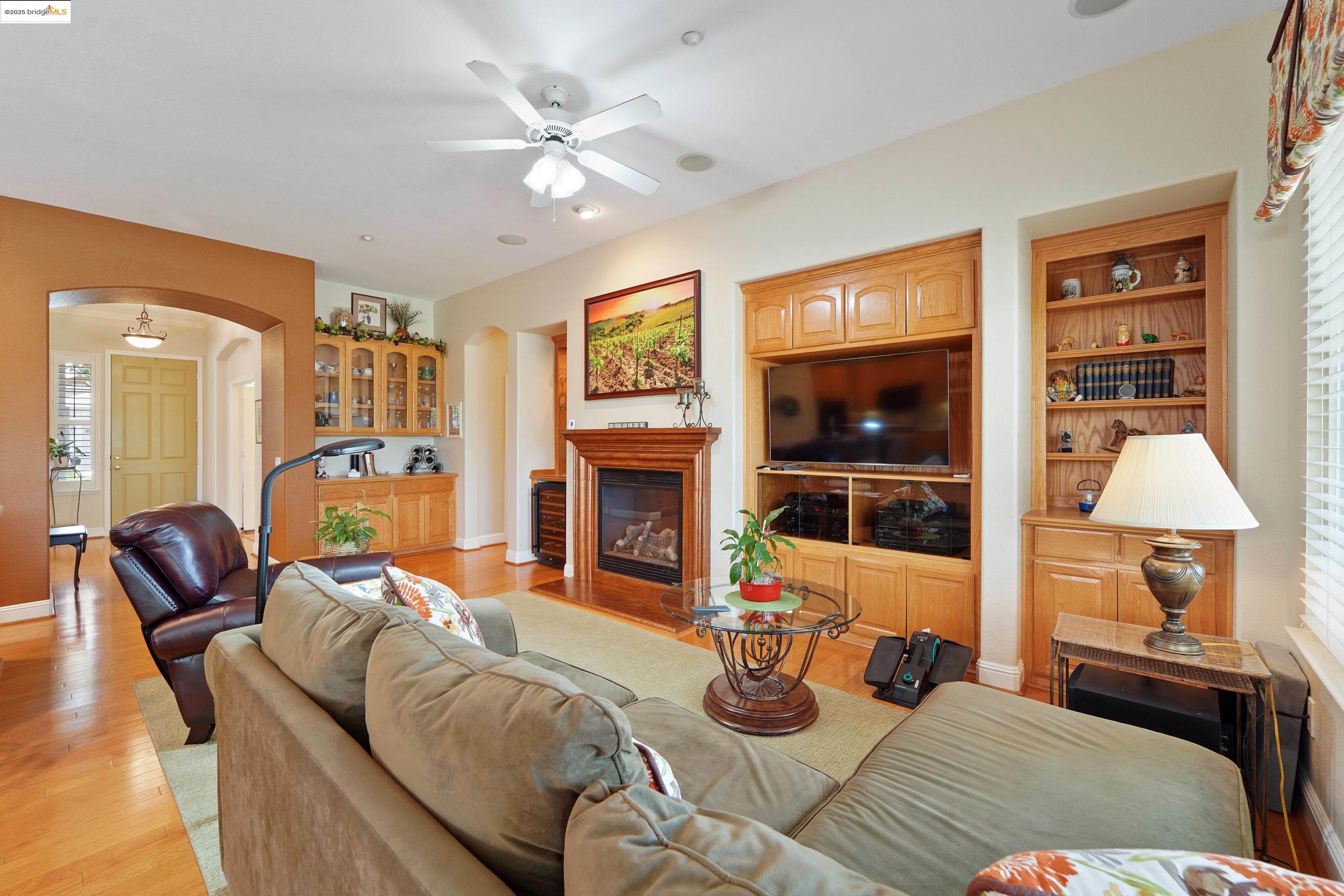 910 Suntan Lane, Brentwood, California 94513, 2 Bedrooms Bedrooms, 8 Rooms Rooms,2 BathroomsBathrooms,Residential,For Sale,910 Suntan Lane,41103647