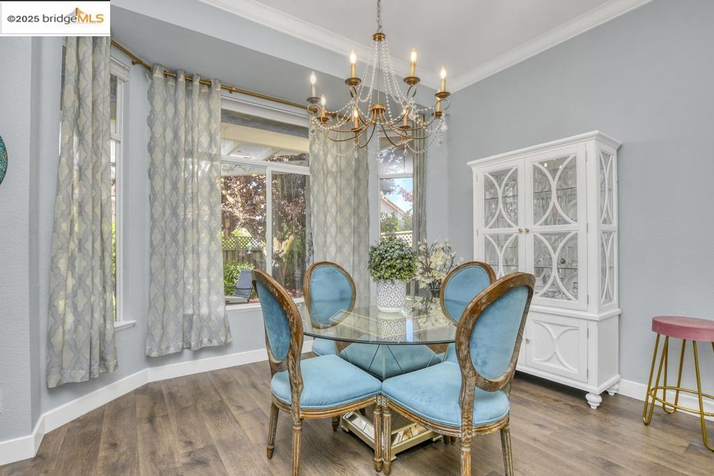 Detail Gallery Image 13 of 38 For 4201 Rose Creek Rd, Roseville,  CA 95747 - 3 Beds | 2 Baths