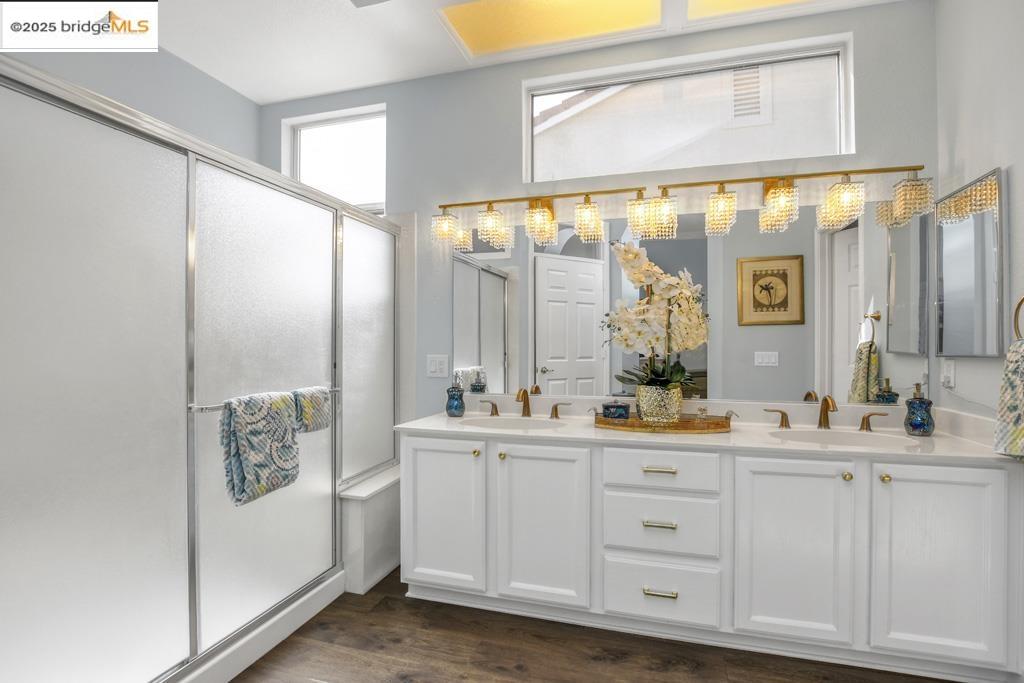 Detail Gallery Image 23 of 38 For 4201 Rose Creek Rd, Roseville,  CA 95747 - 3 Beds | 2 Baths