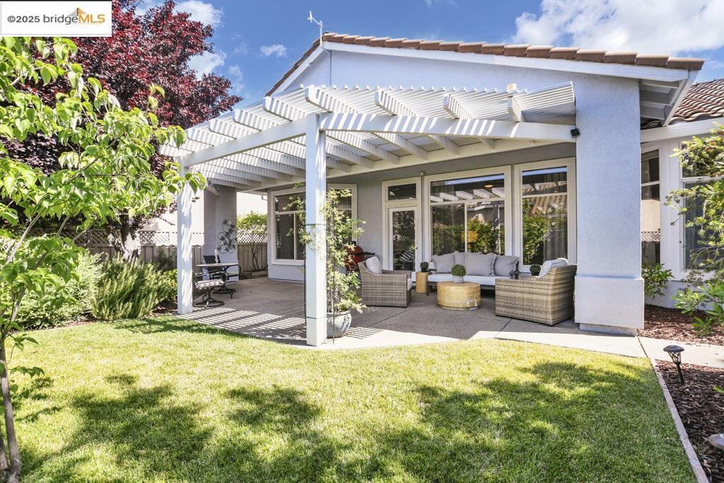 Detail Gallery Image 30 of 38 For 4201 Rose Creek Rd, Roseville,  CA 95747 - 3 Beds | 2 Baths