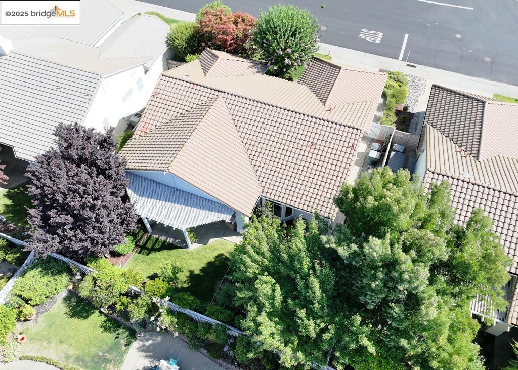 Detail Gallery Image 34 of 38 For 4201 Rose Creek Rd, Roseville,  CA 95747 - 3 Beds | 2 Baths