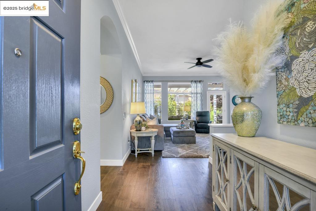 Detail Gallery Image 6 of 38 For 4201 Rose Creek Rd, Roseville,  CA 95747 - 3 Beds | 2 Baths