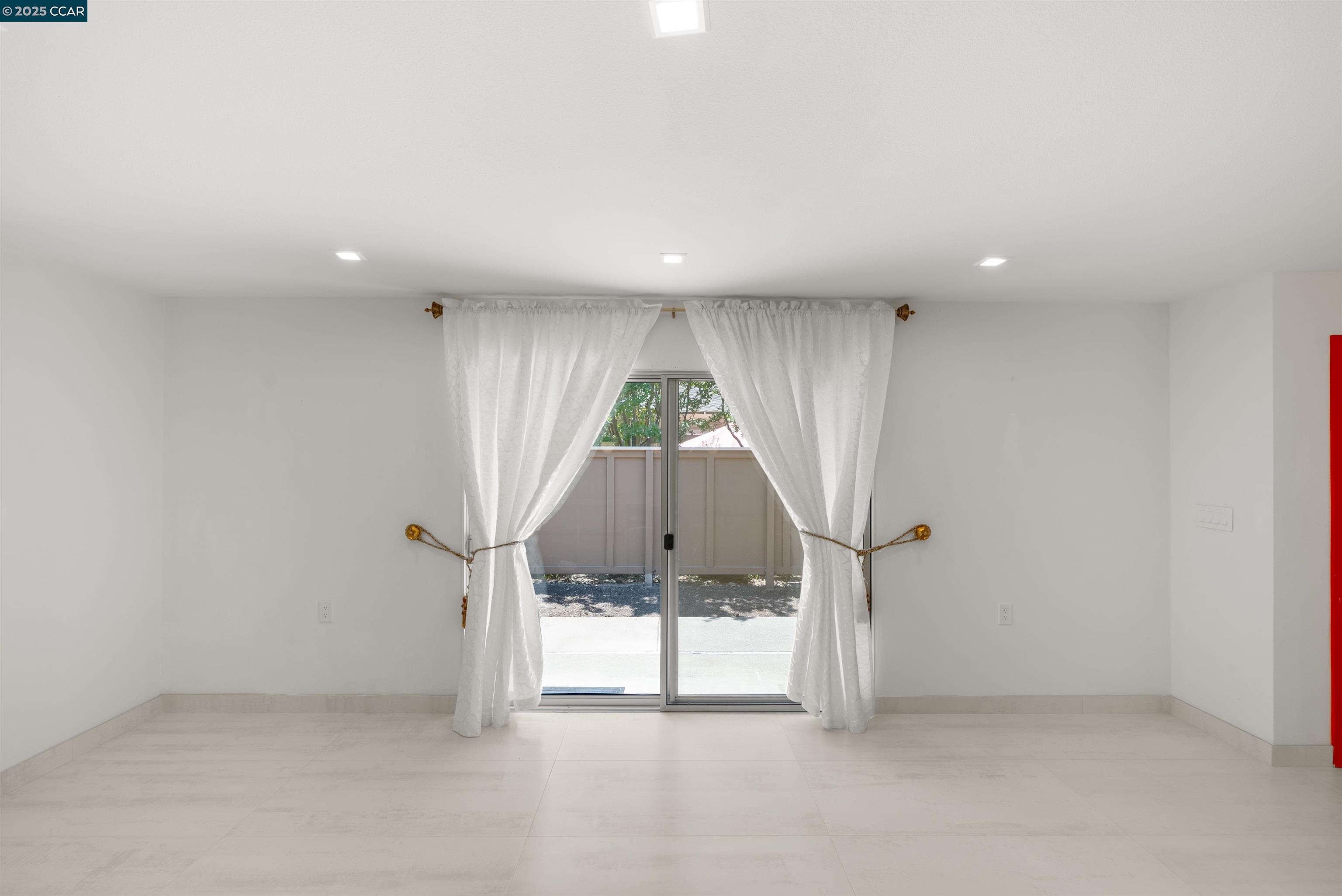 Photo #12: 41103651 Listing: Photo #12
