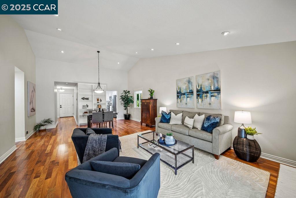 Photo #4: 41103652 Listing 