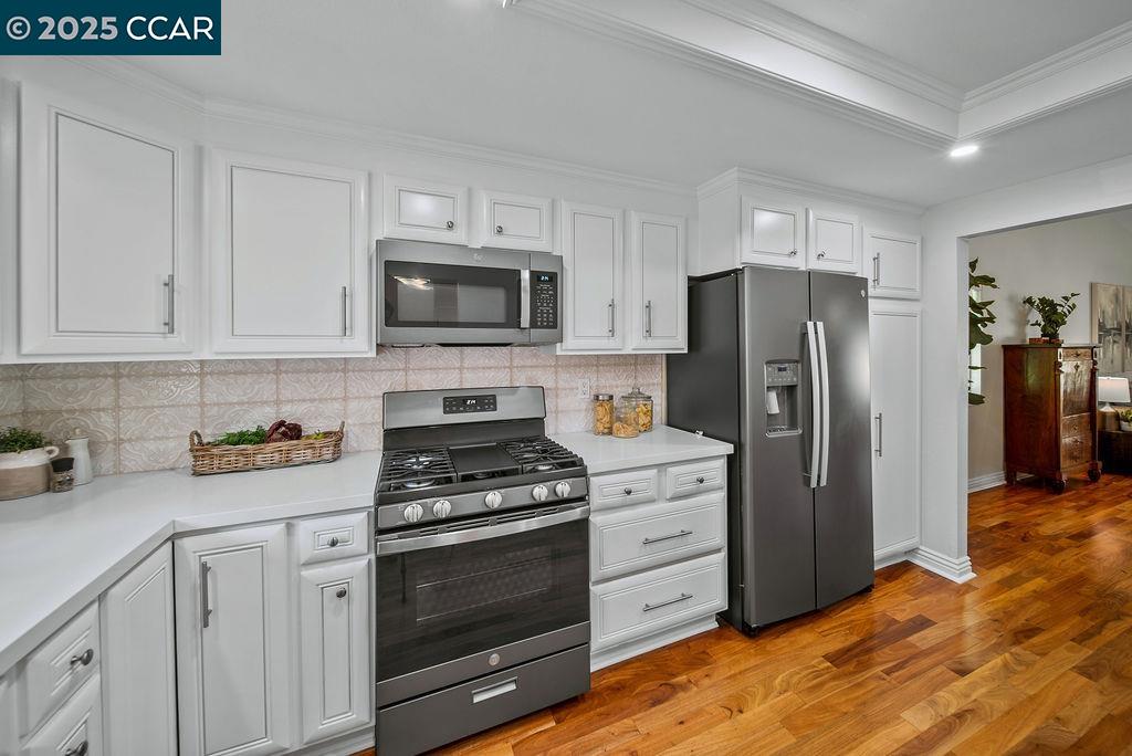 Photo #7: 41103652 Listing: Photo #7